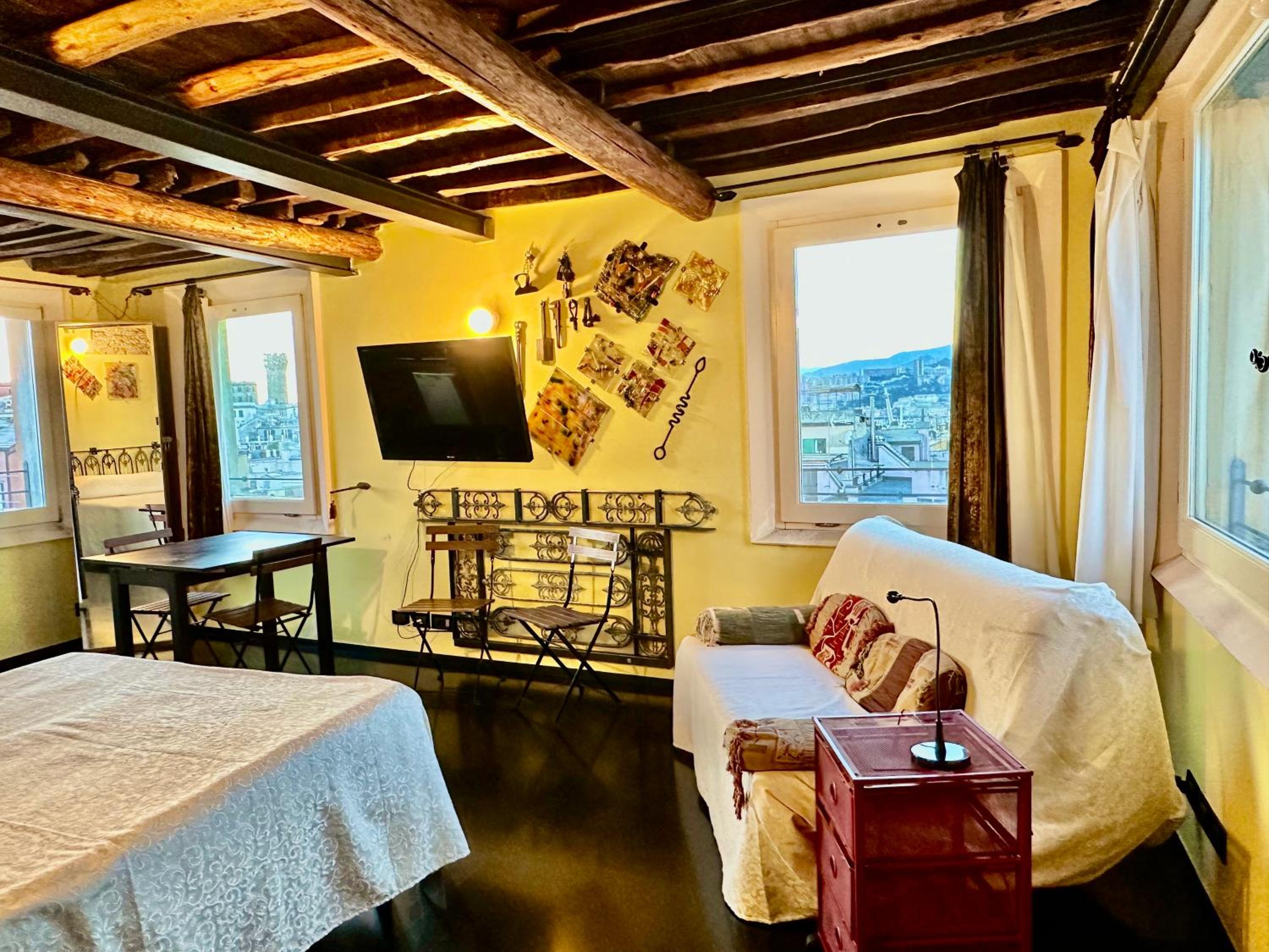 Penthouse Studio with City View - Photo 14