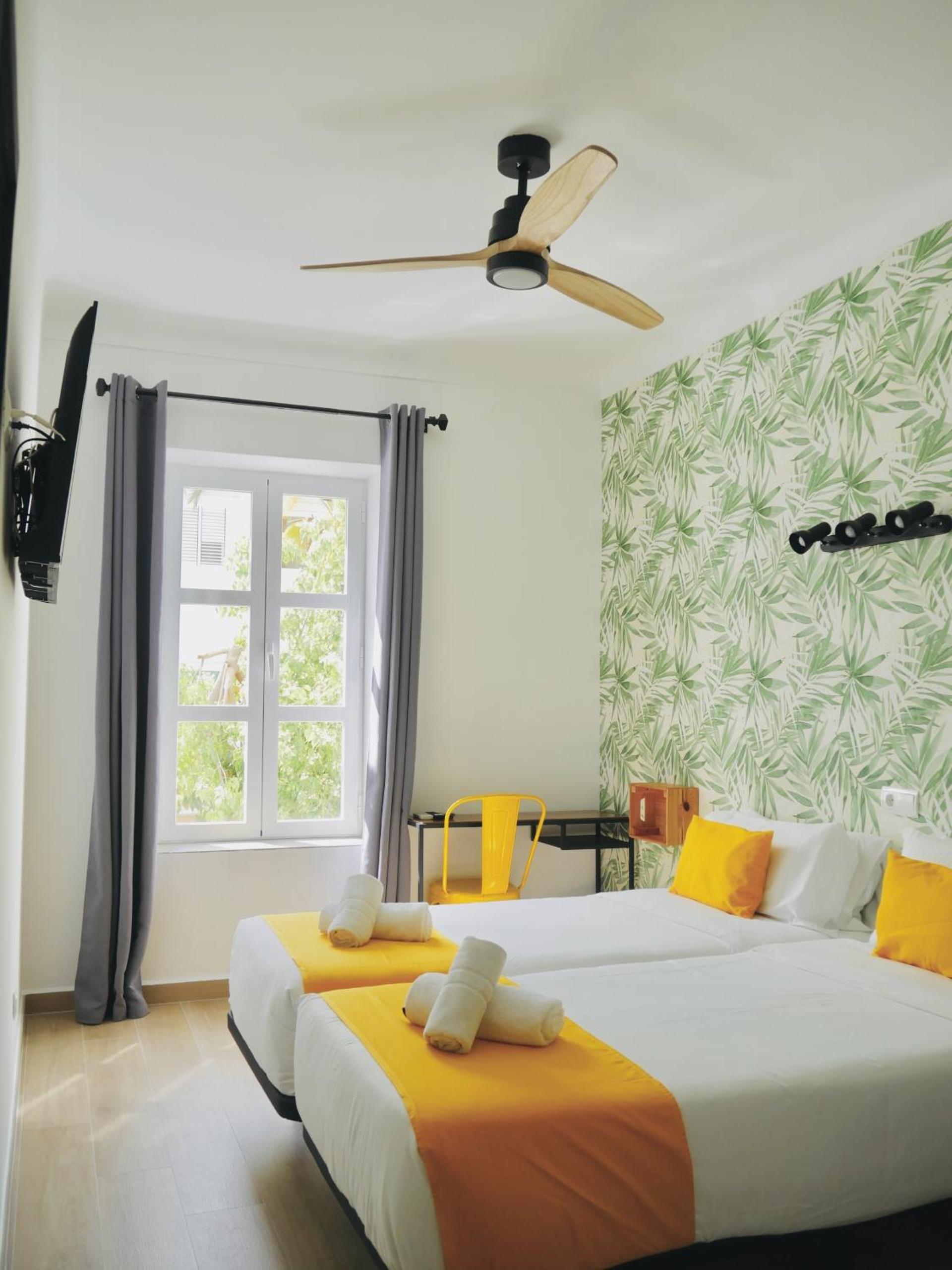 Double Room with Private Bathroom photo 2