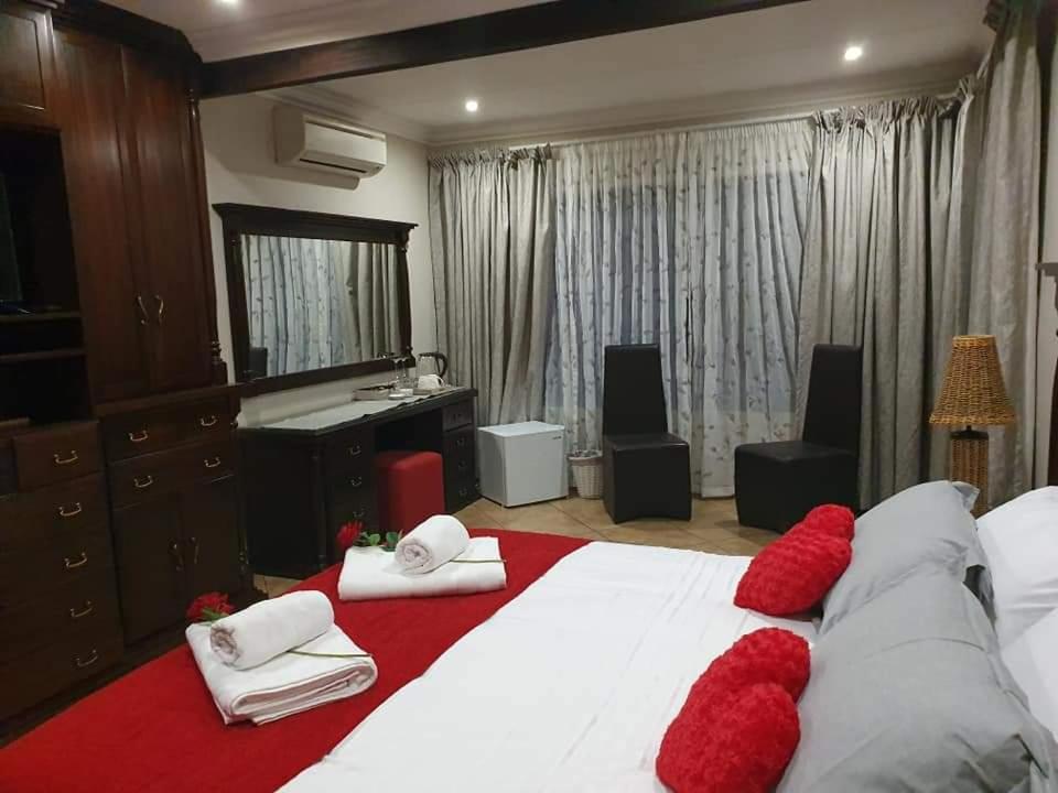 Deluxe Double Room photo 2