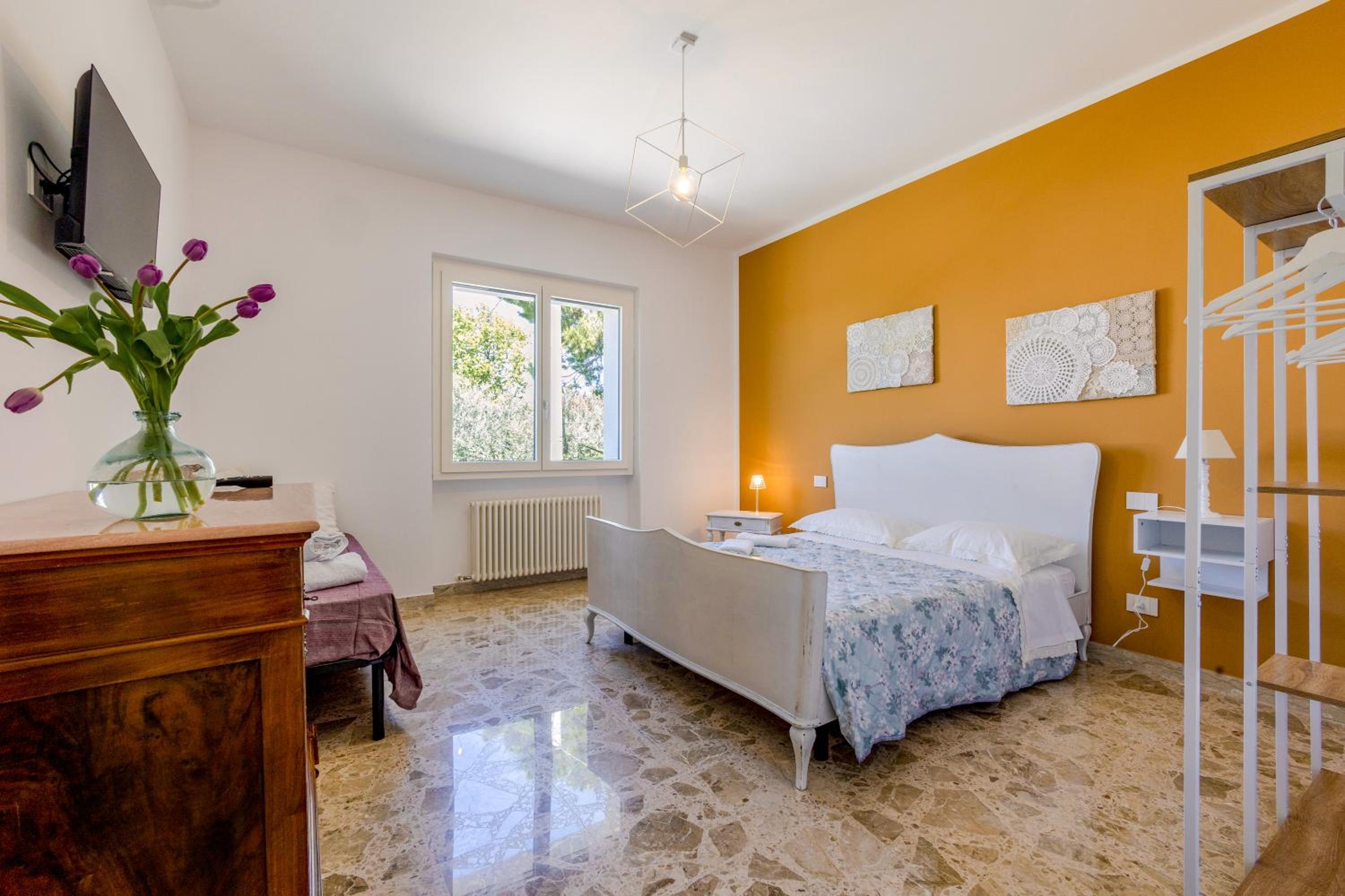 Large Double or Twin Room