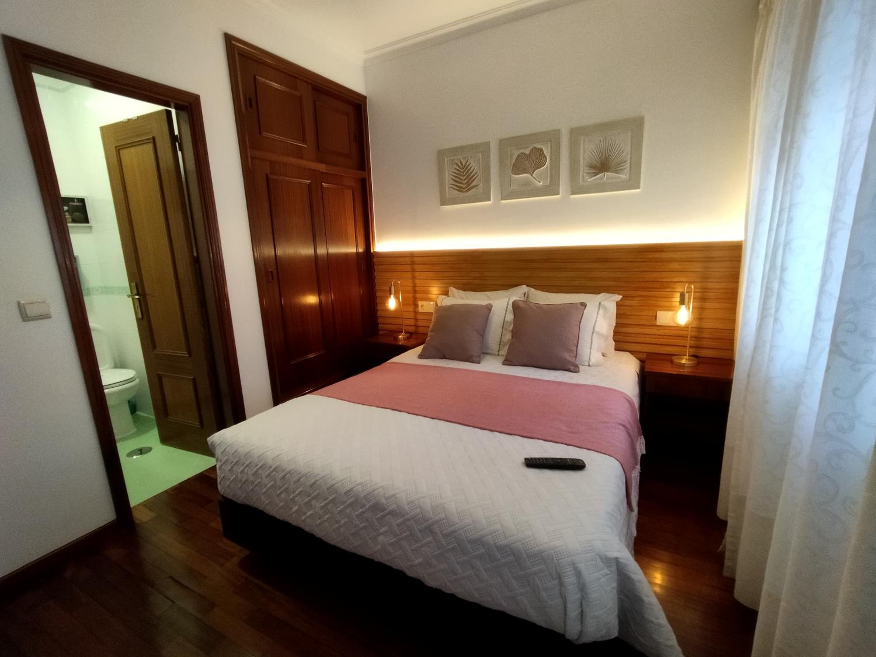 Standard Double Room - Photo 4