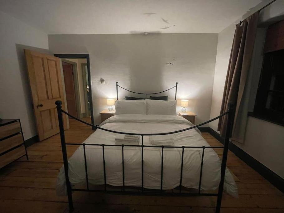 Three-Bedroom Villa photo 1