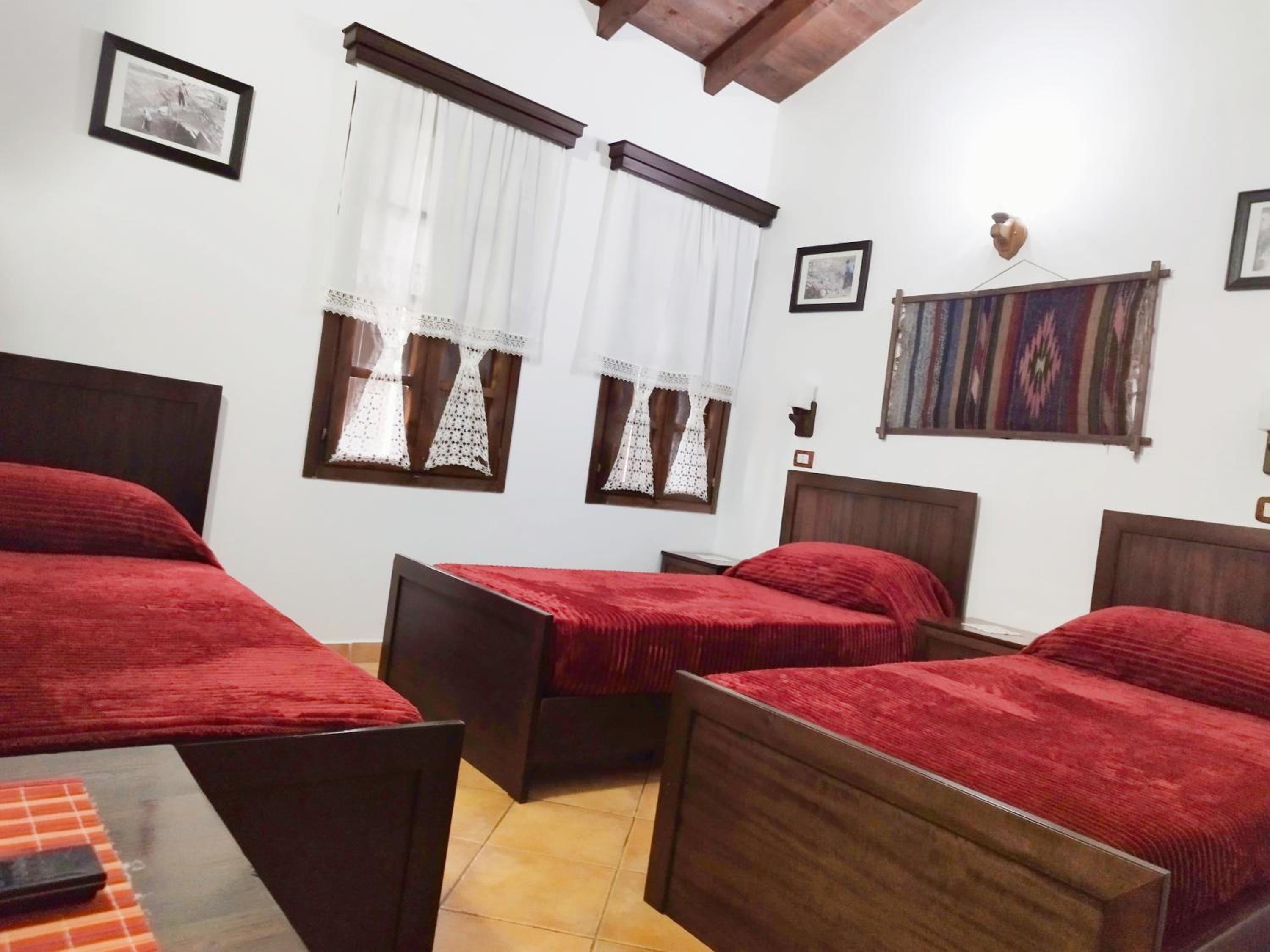 Basic Triple Room