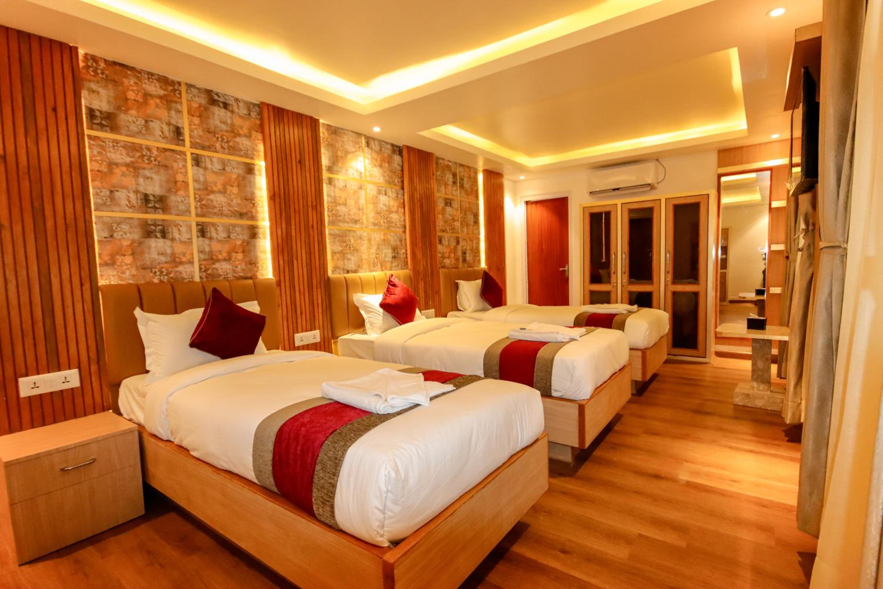 Deluxe Triple Room - Photo 1