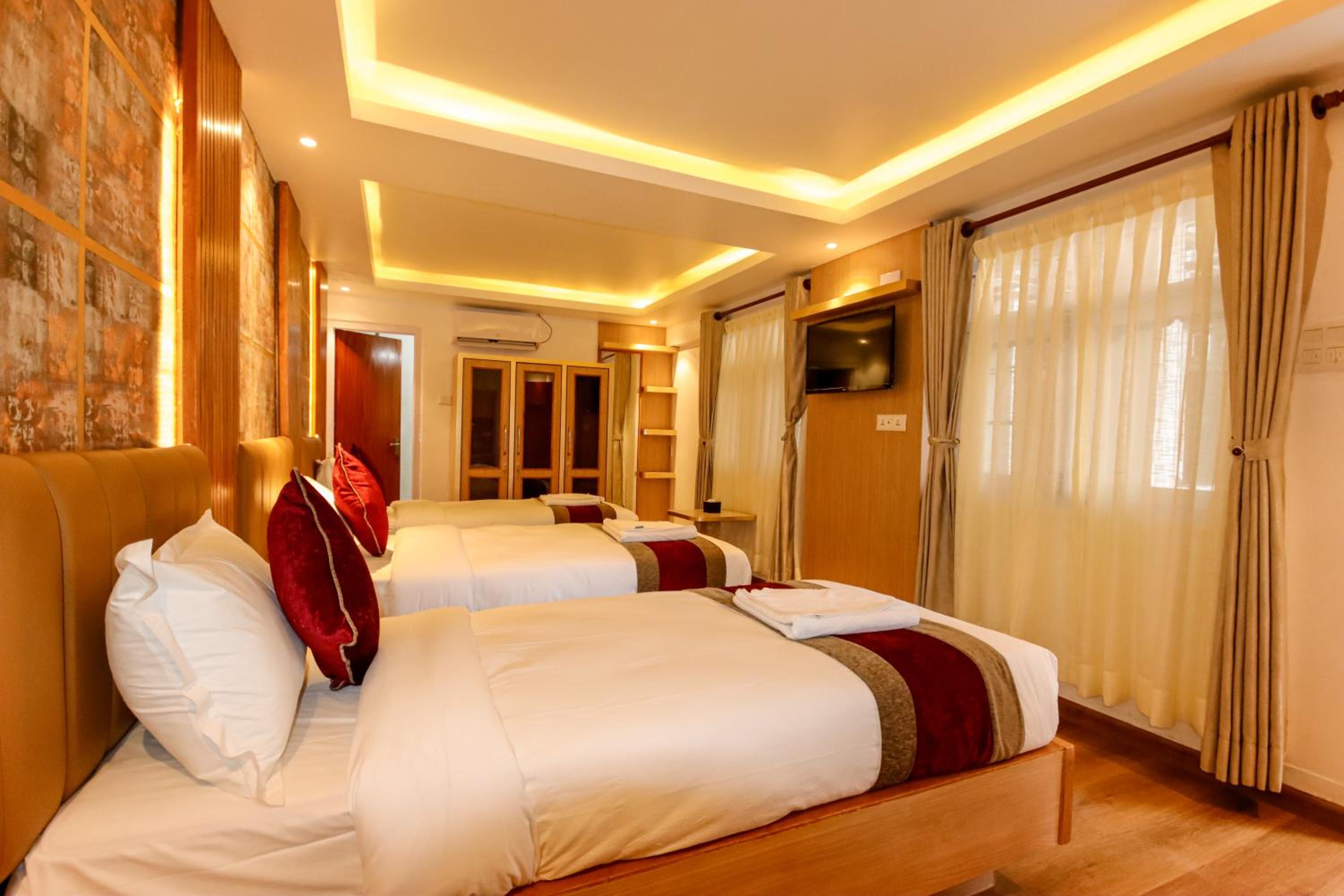 Deluxe Triple Room - Photo 3