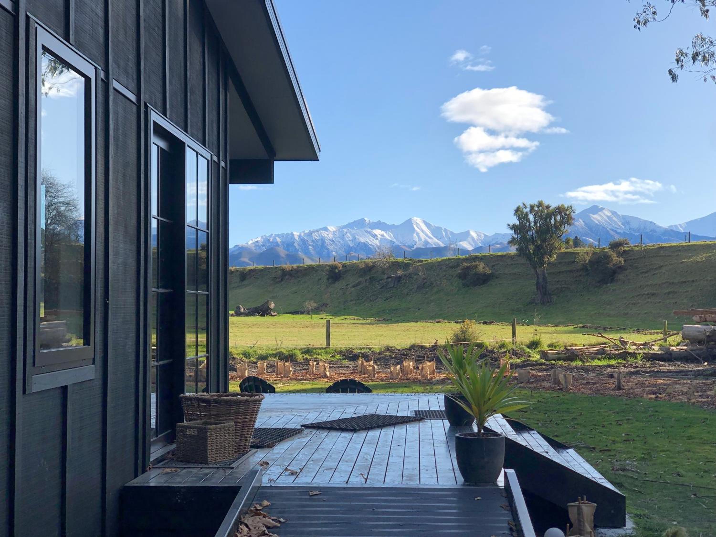 King Room with Mountain View photo 2