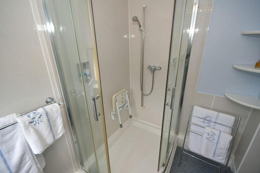 Two-Bedroom House photo 2