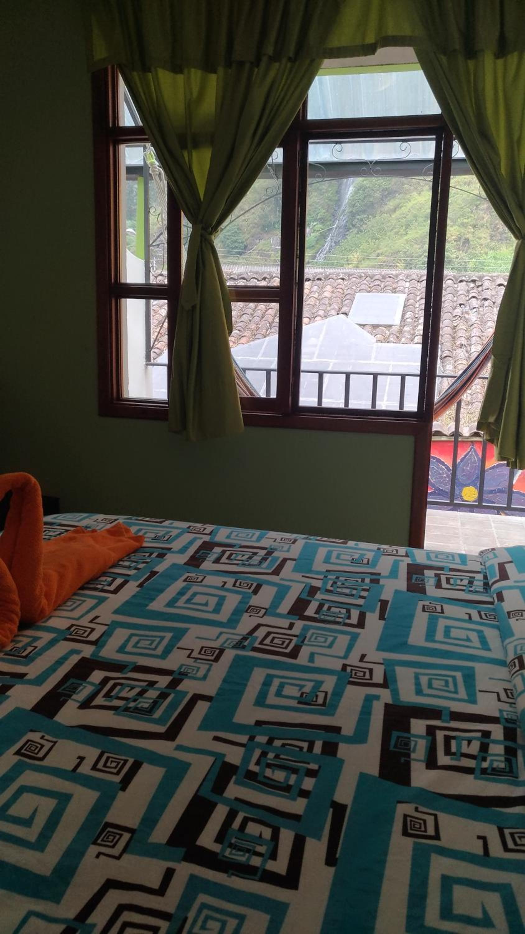 Small Single Room photo 1
