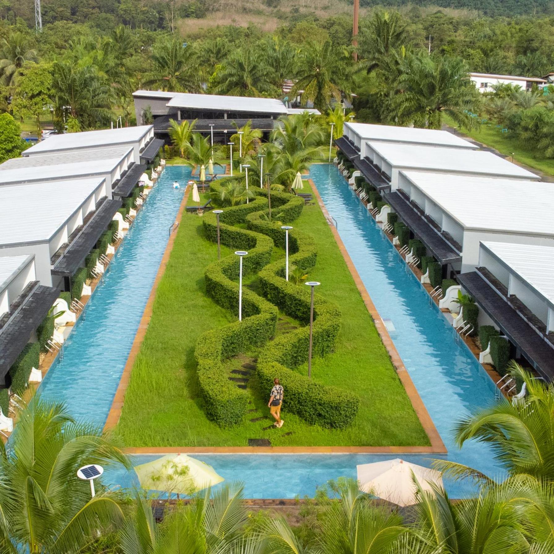 Deluxe Double or Twin Room with Pool Access - Photo 16