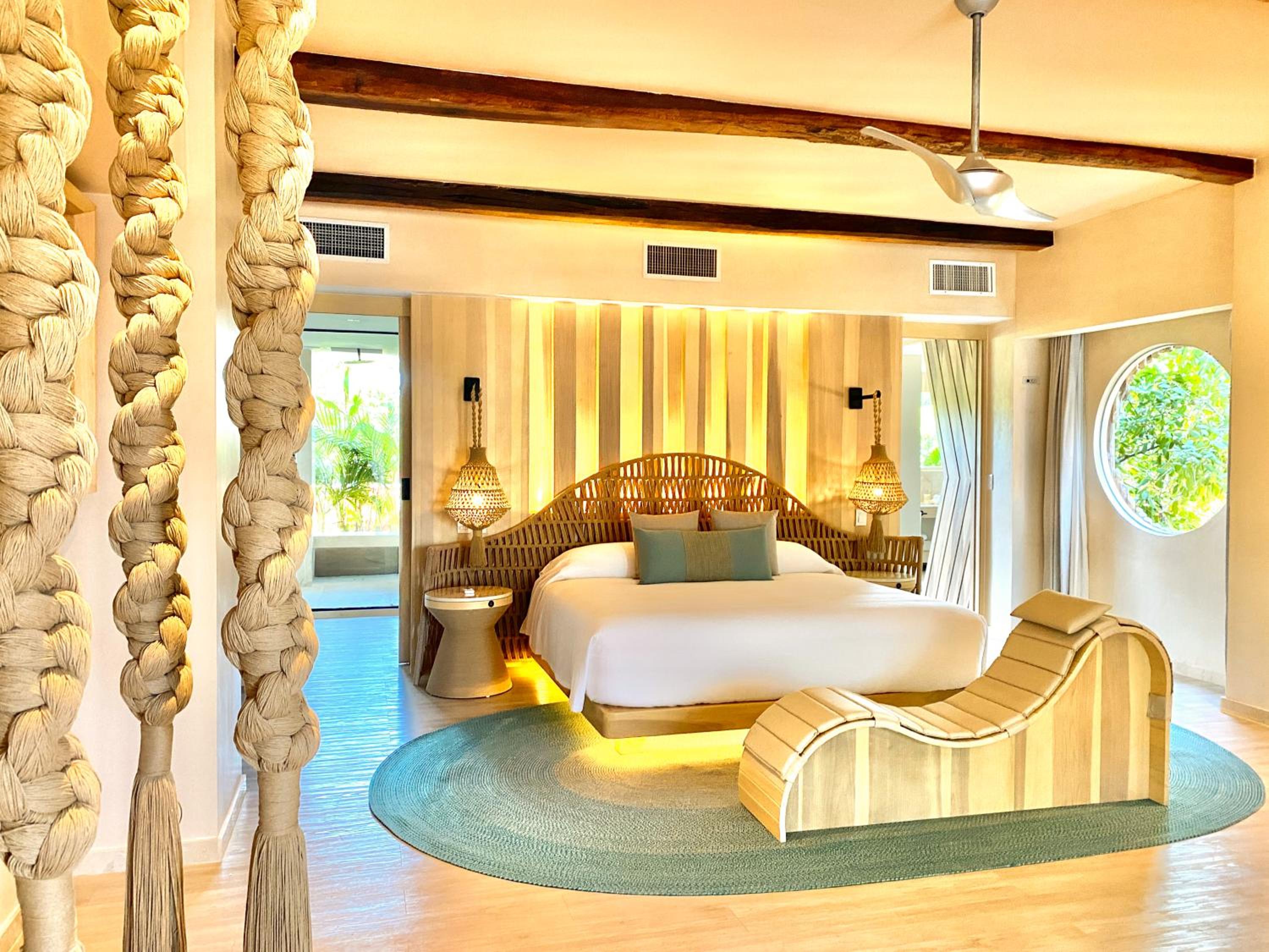 Suite with Garden View - Photo 20