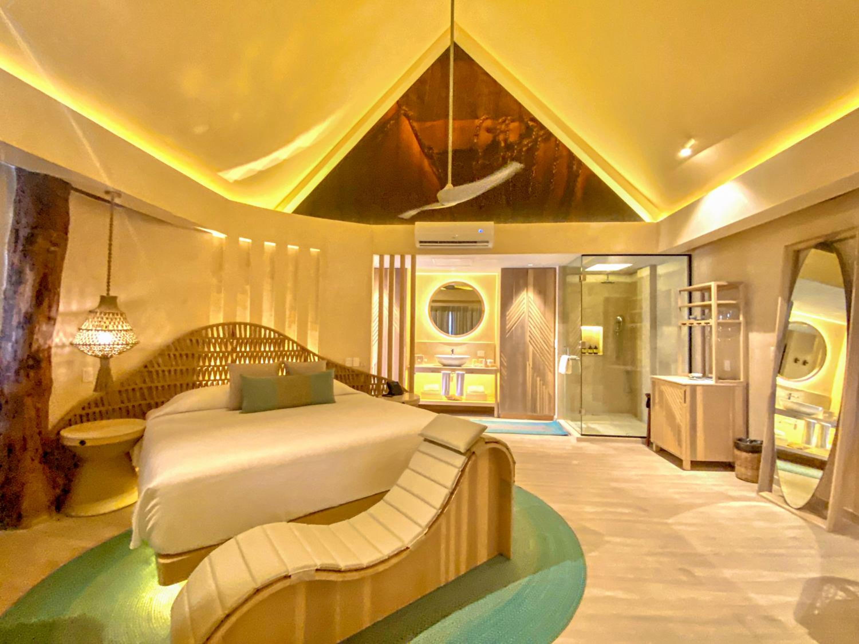 Junior Suite with Garden View - Photo 11