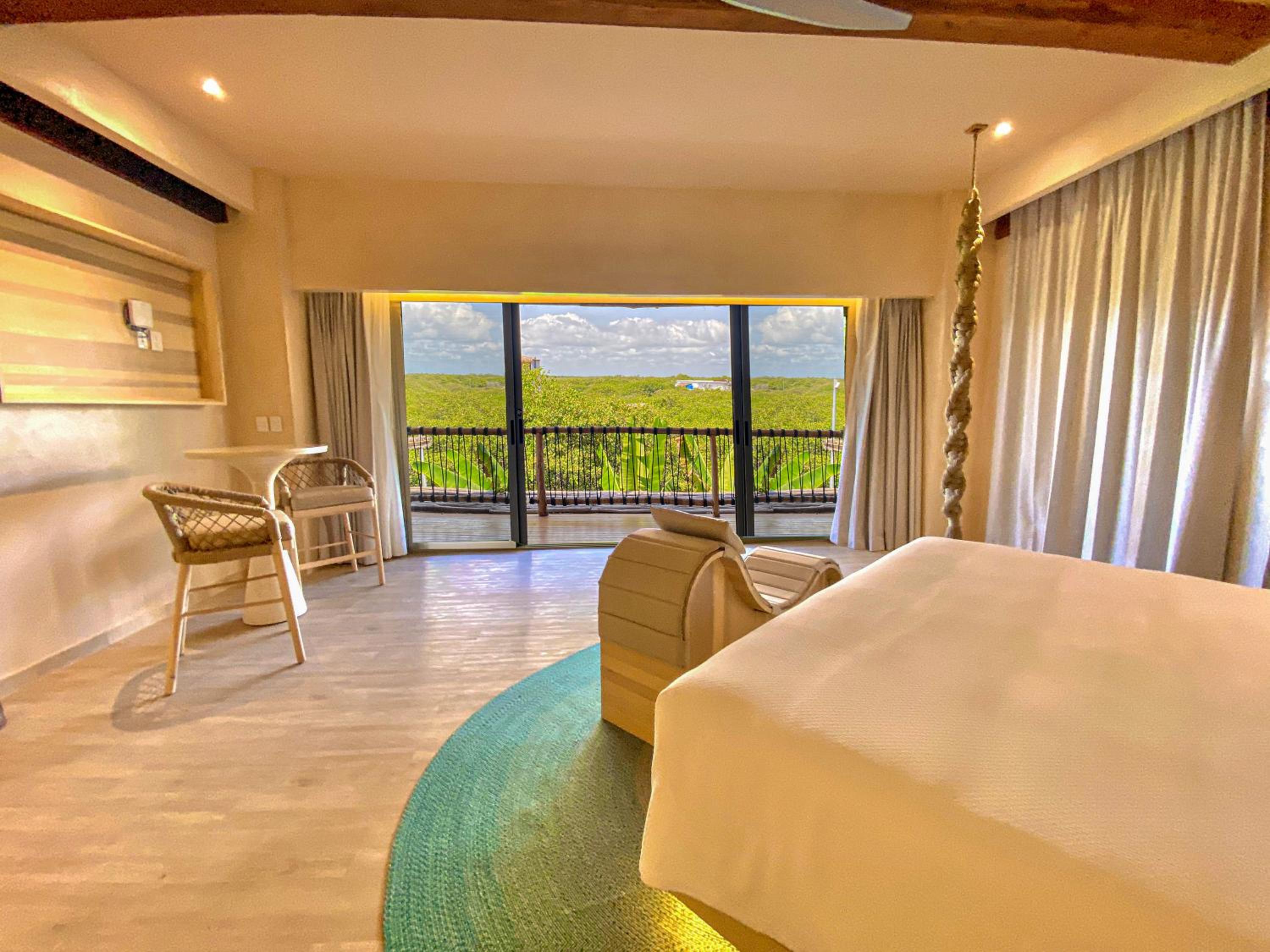 Suite with Garden View - Photo 9