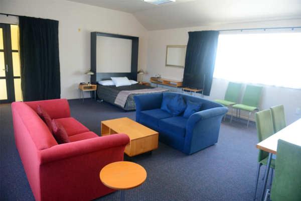 Studio with Sofa Bed