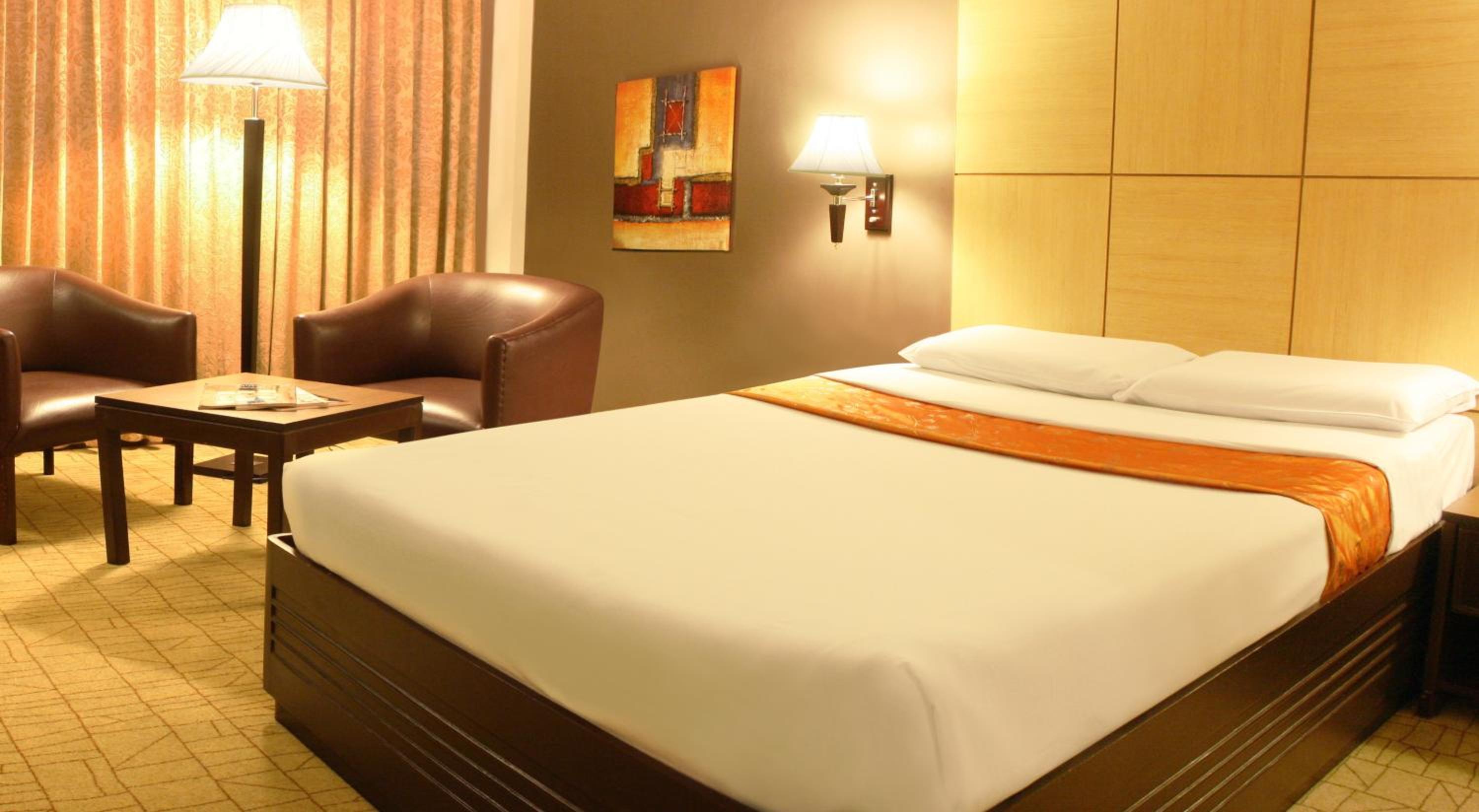 Deluxe Double Room - Photo 8