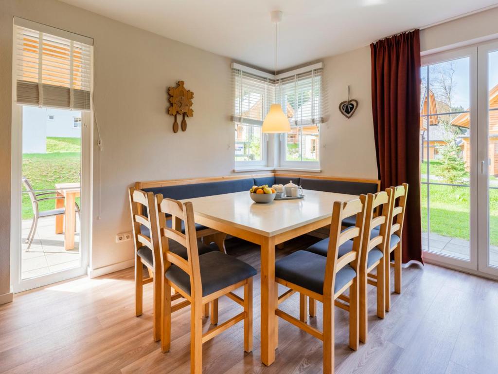 Four-Bedroom Vacation Home photo 3