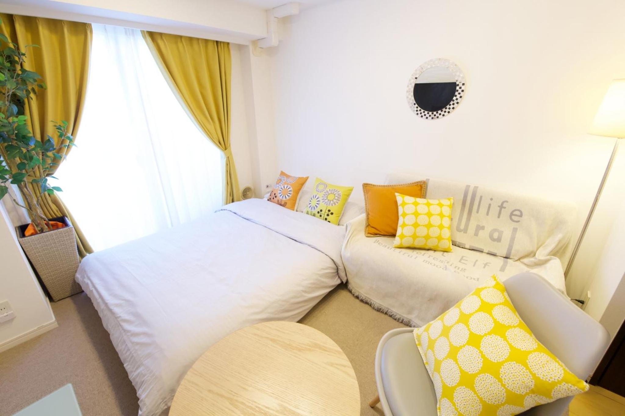 One-Bedroom Apartment photo 1