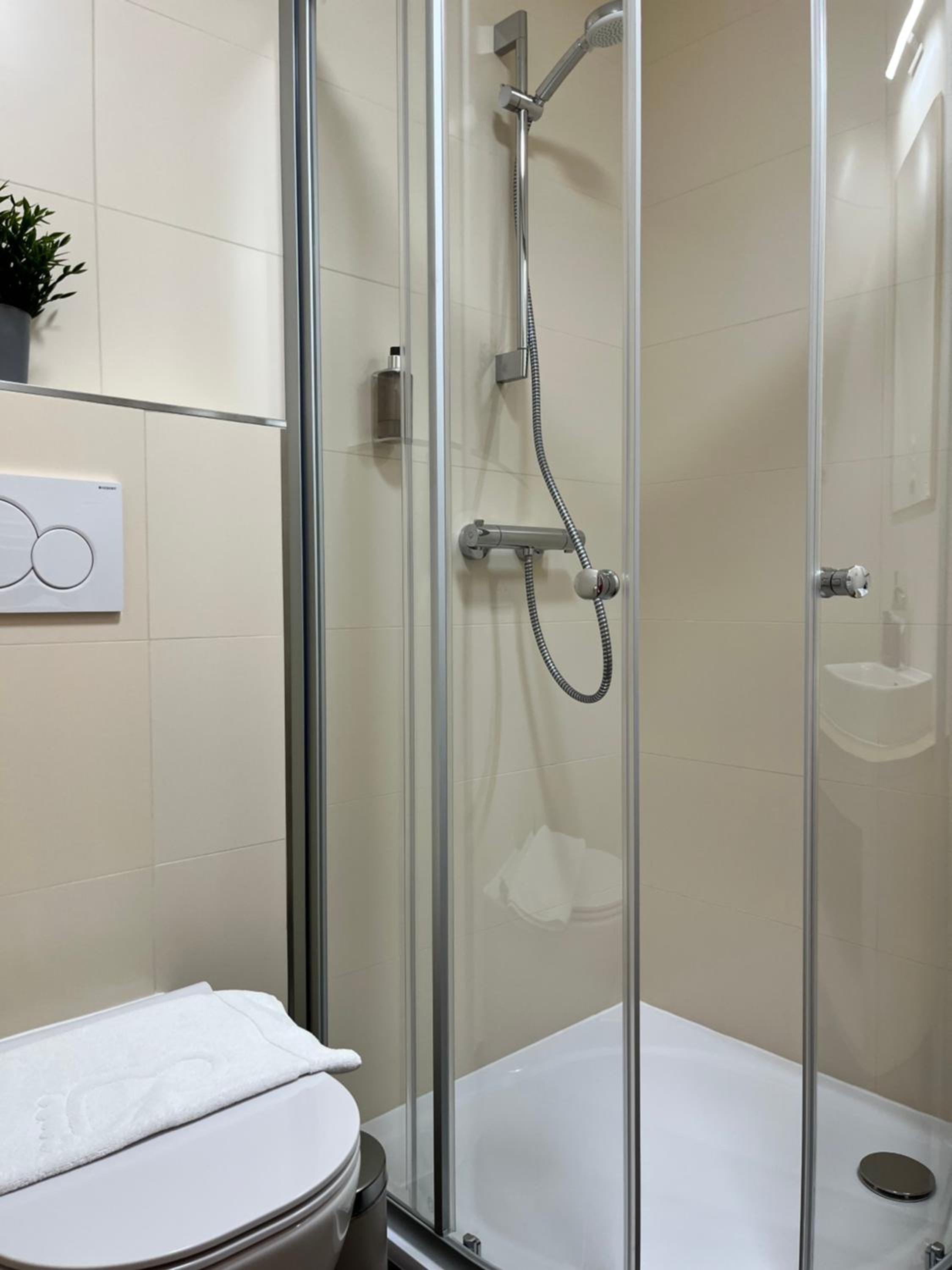 Double or Twin Room photo 2