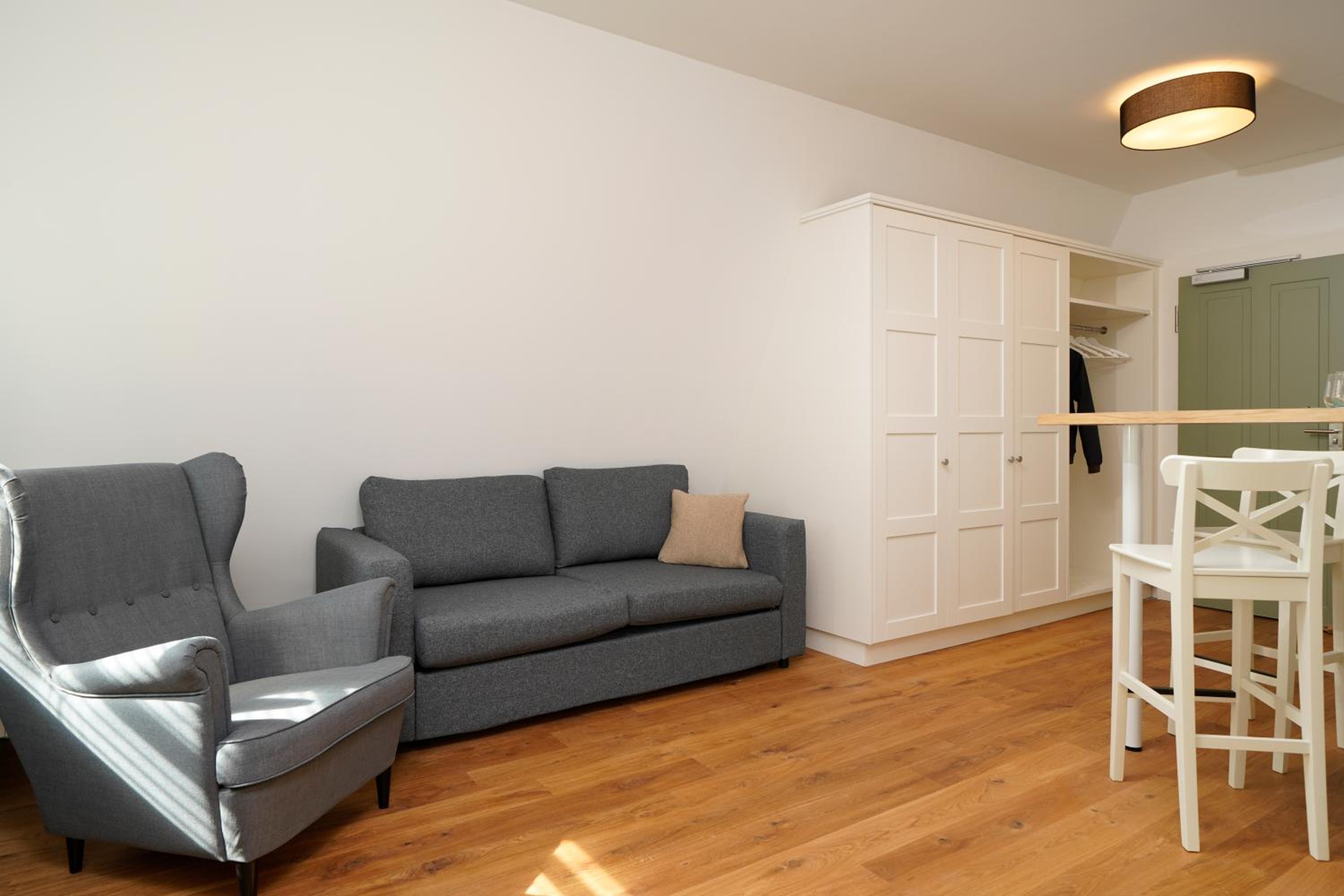 Studio Apartment