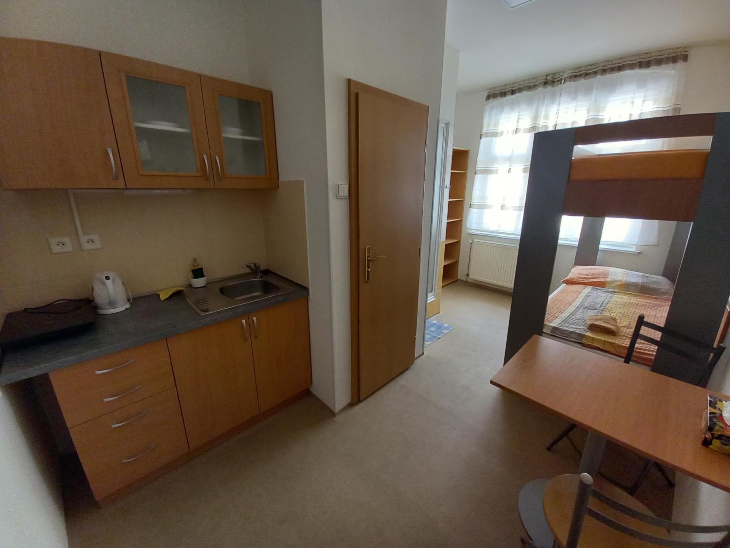 Twin Room with Shower - Photo 1