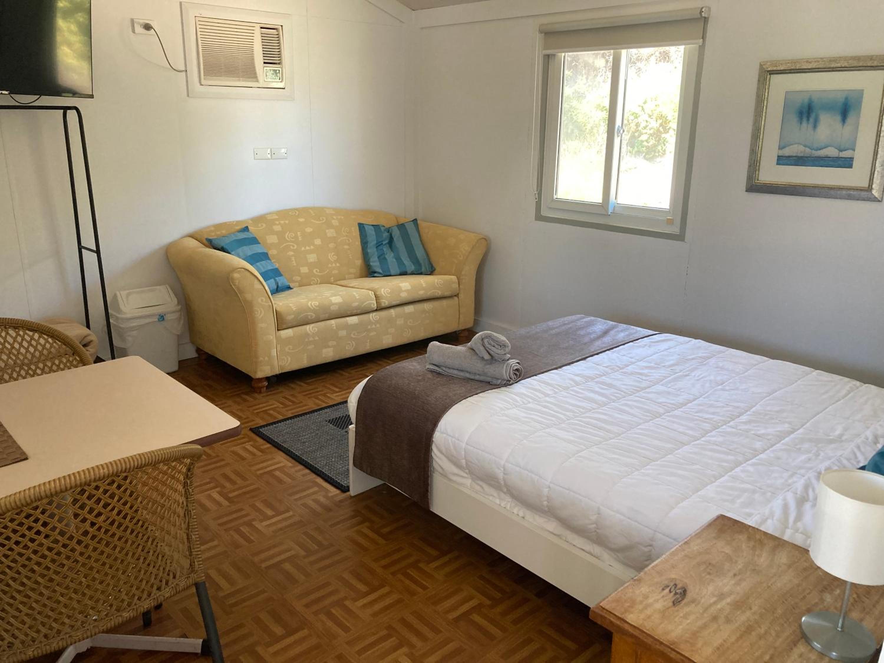 Budget Double Room photo 2