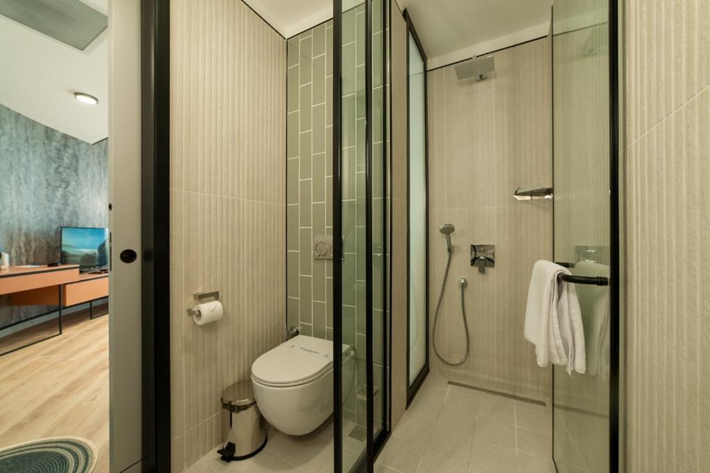 Suite - Photo 2