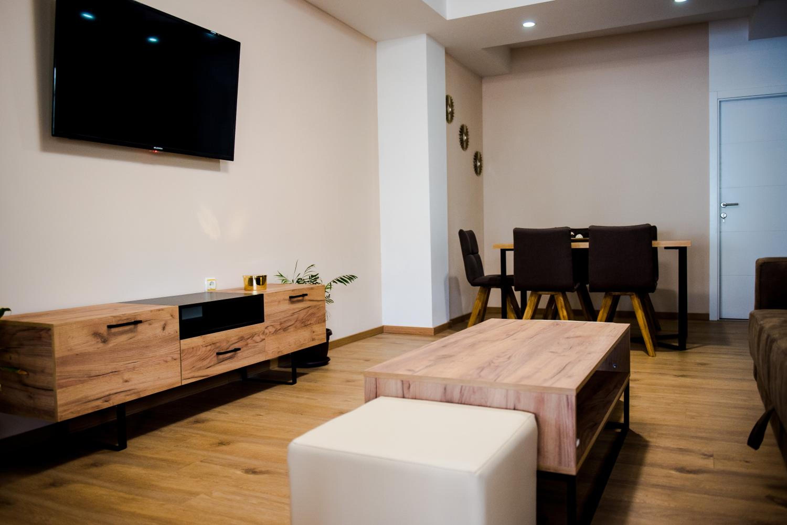 Apartment - Ground Floor photo 1