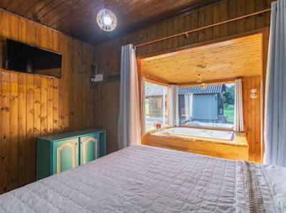 One-Bedroom Chalet - Photo 9