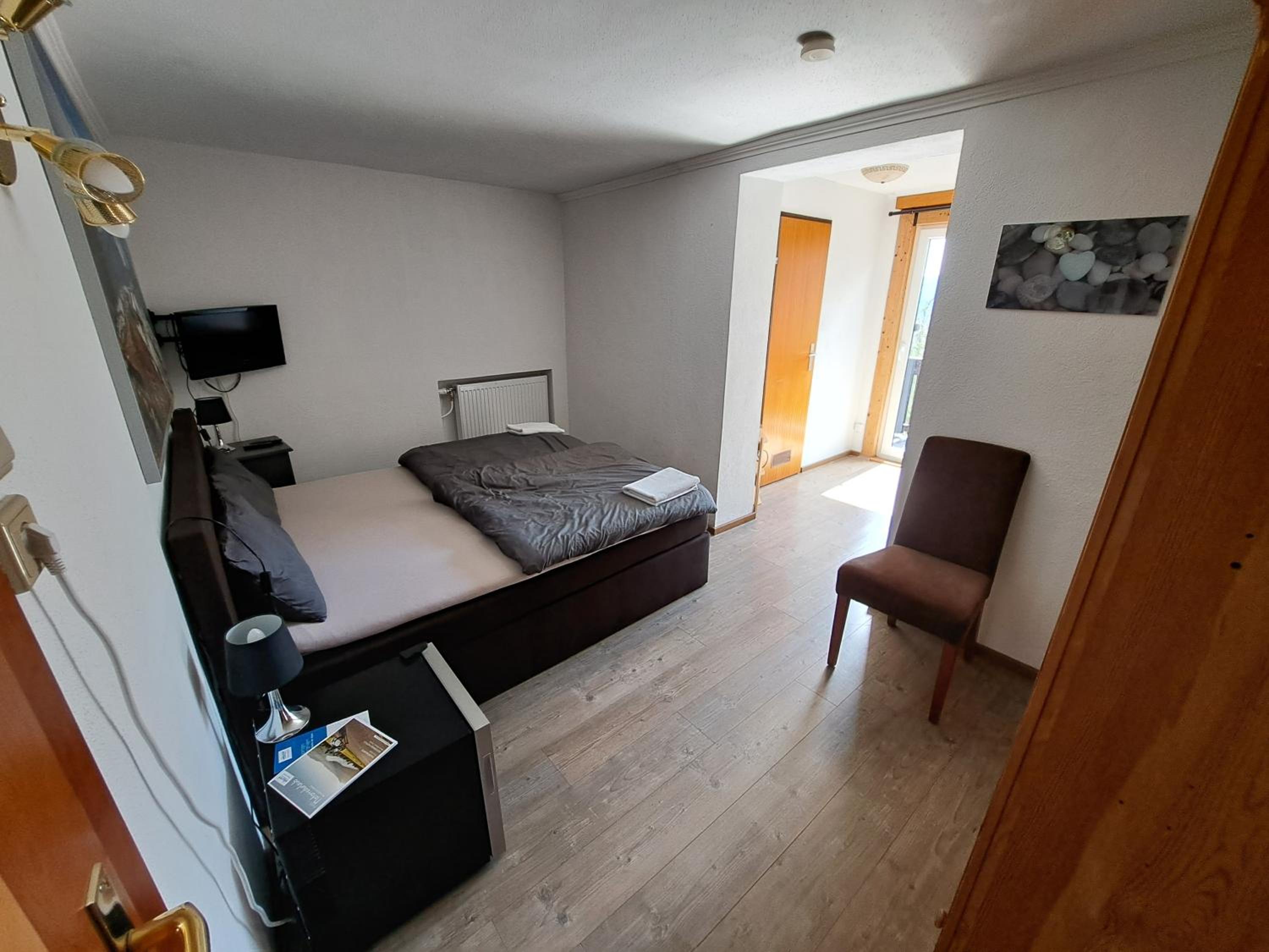 Double Room with Extra Bed photo 1