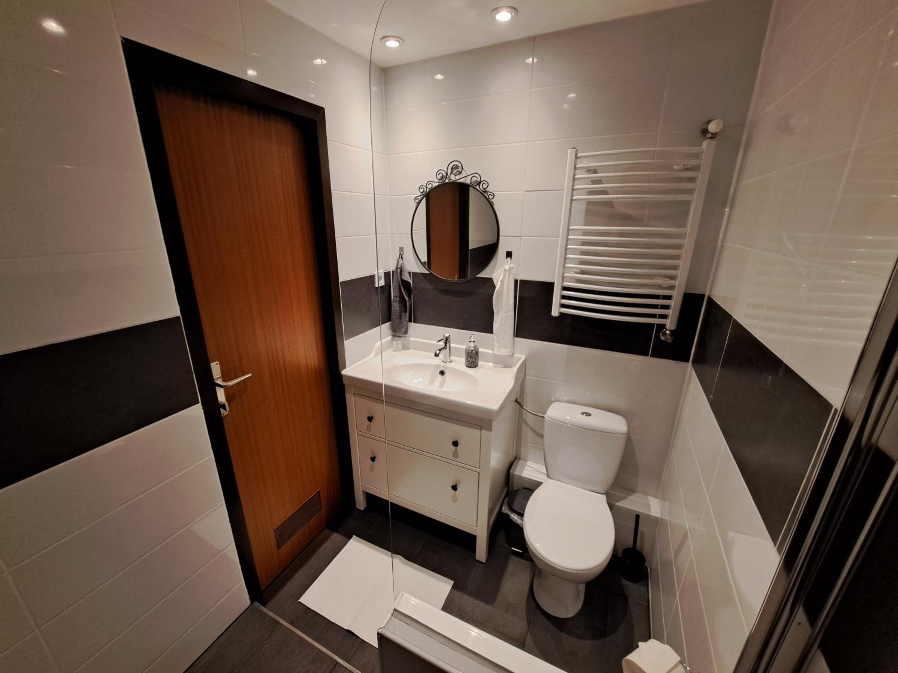 Double Room with Extra Bed photo 3