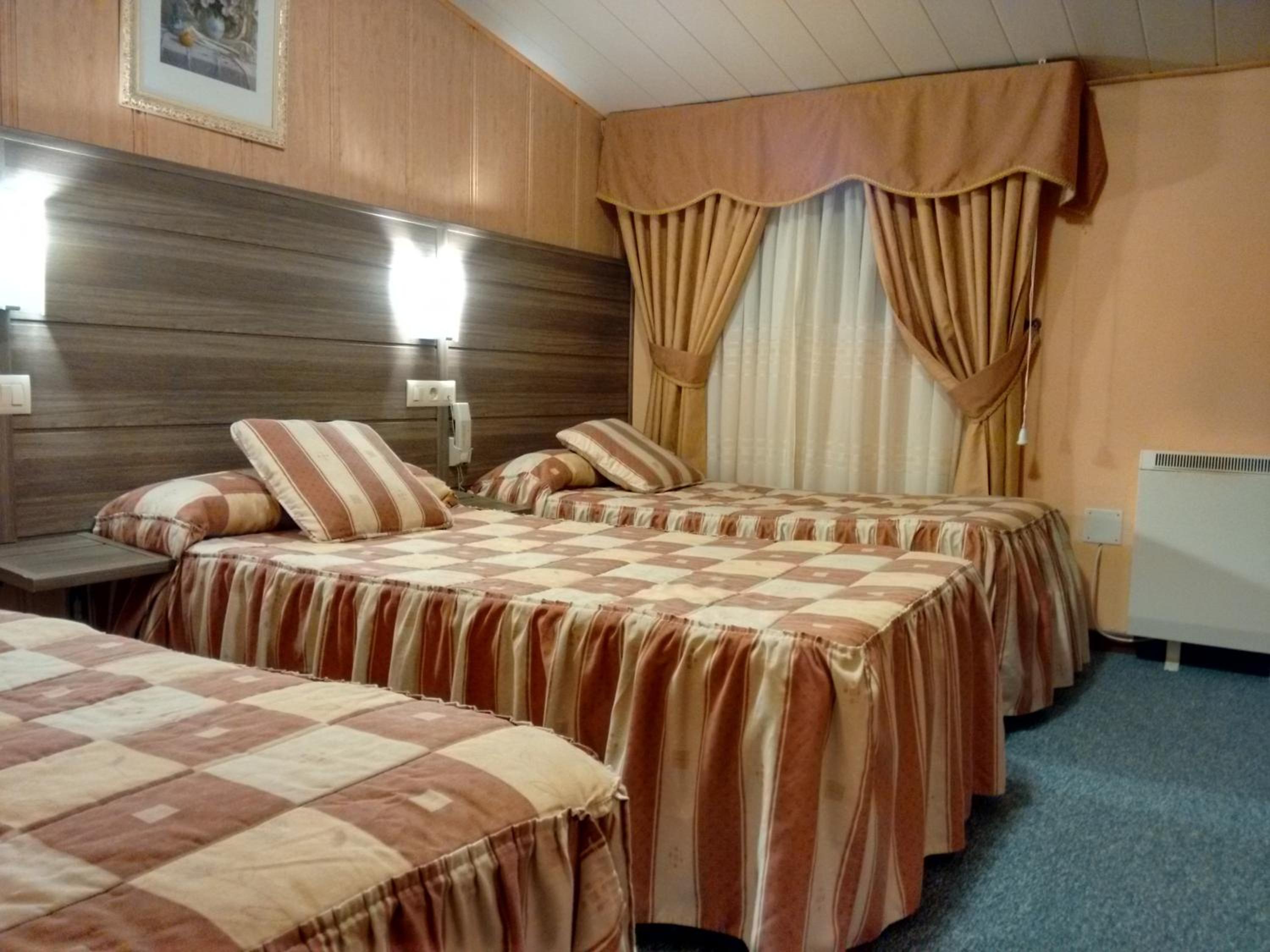 Triple Room - Photo 2