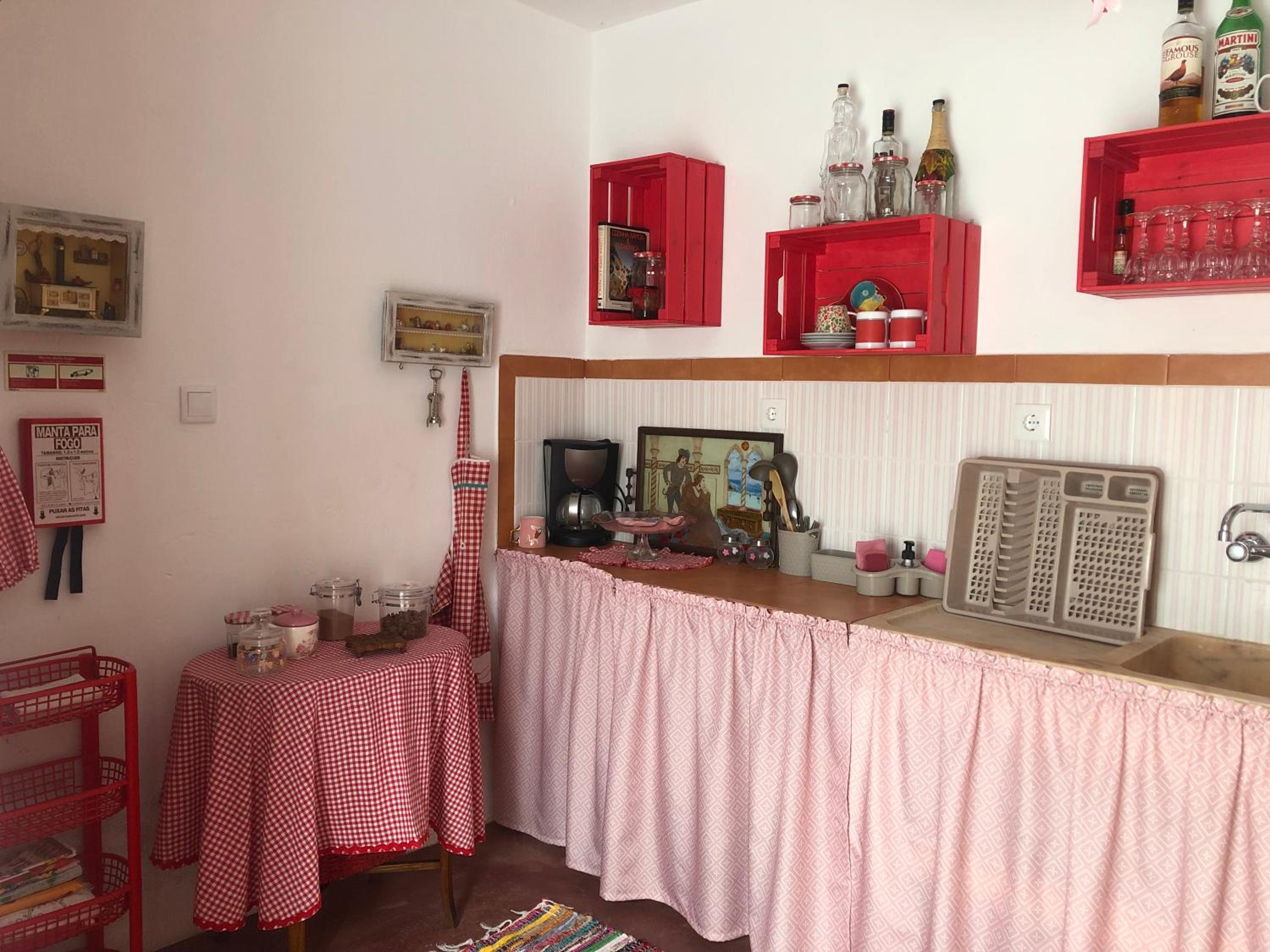 Two-Bedroom House - Photo 10