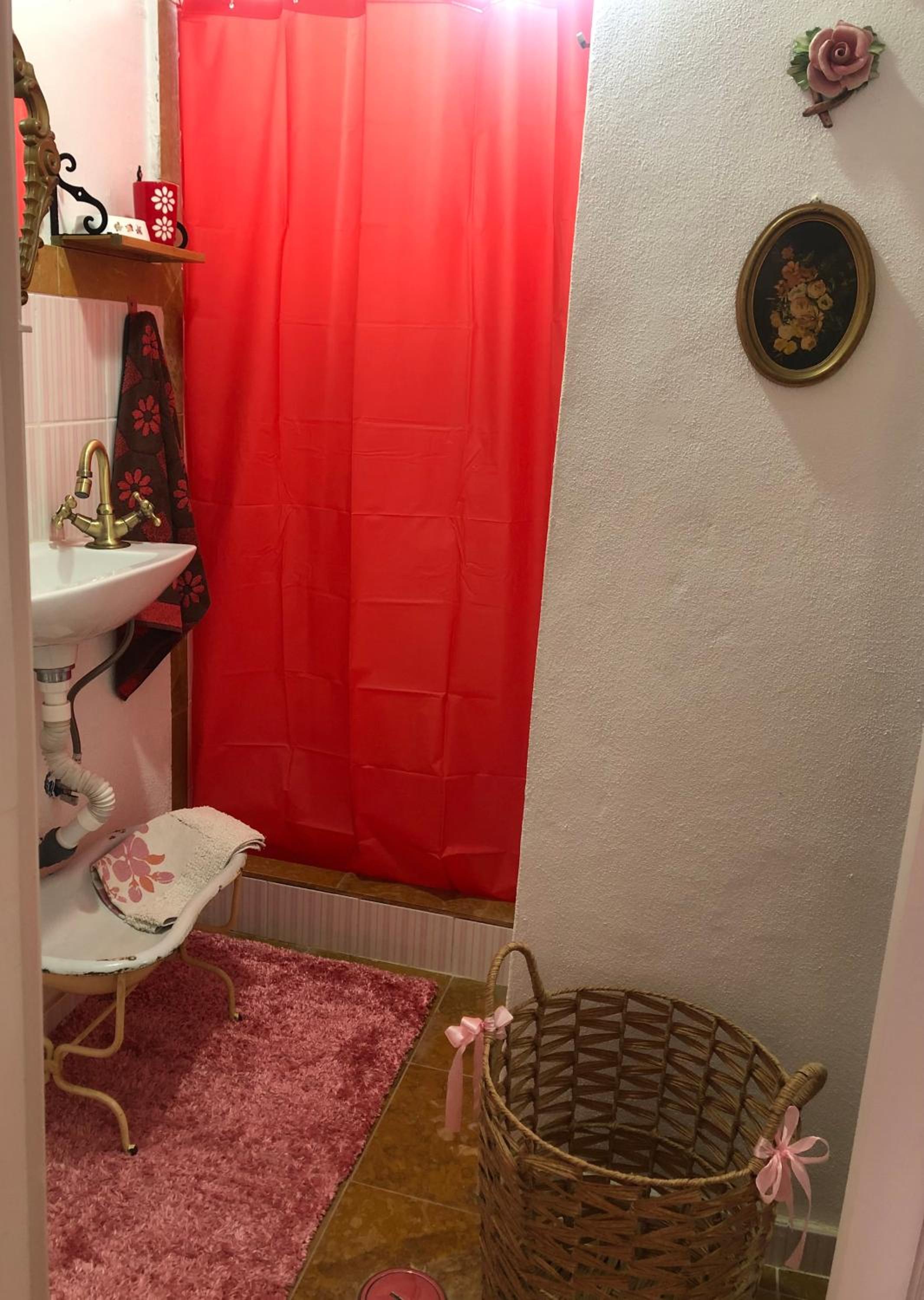 Two-Bedroom House - Photo 12