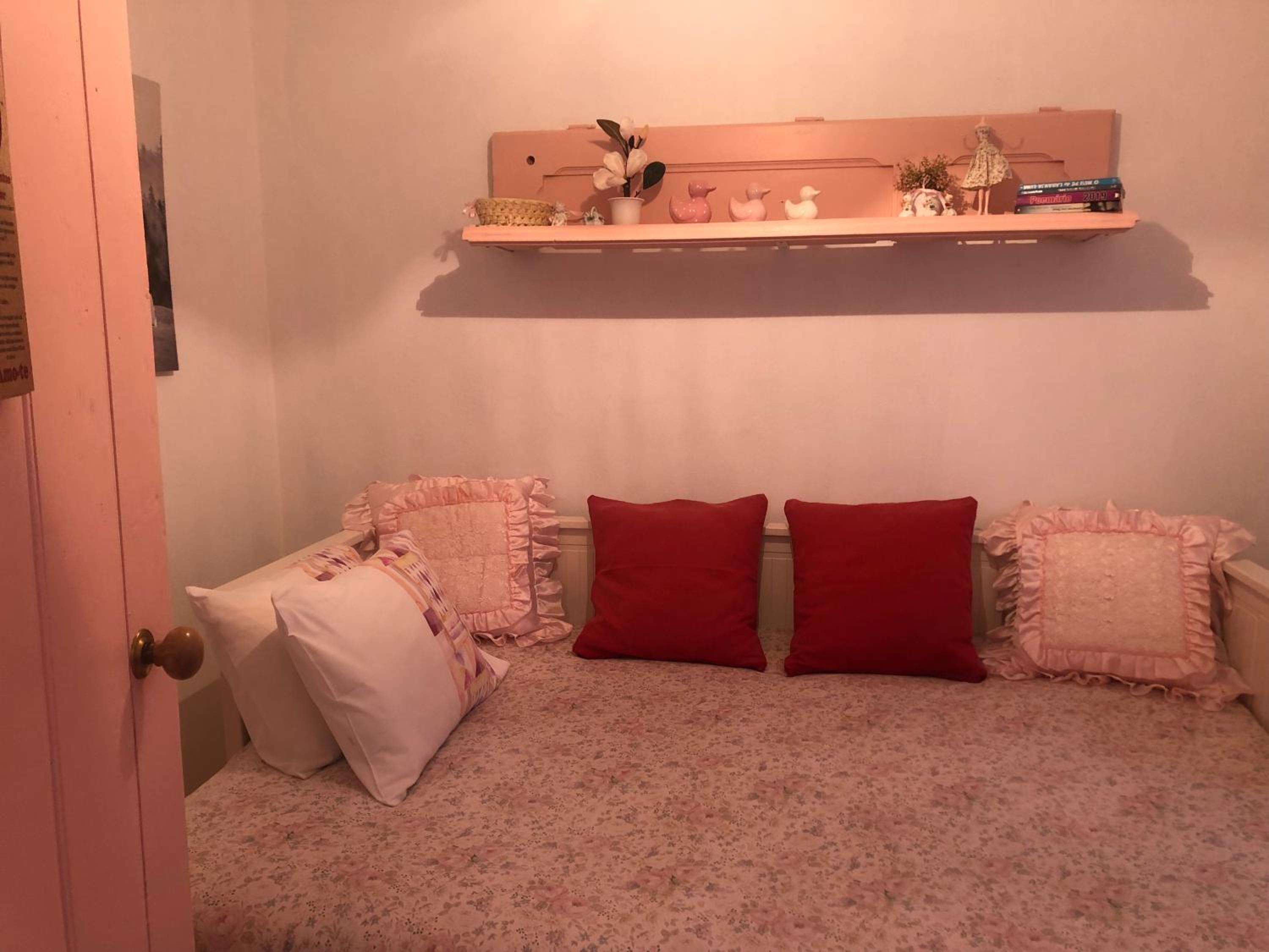 Two-Bedroom House - Photo 16