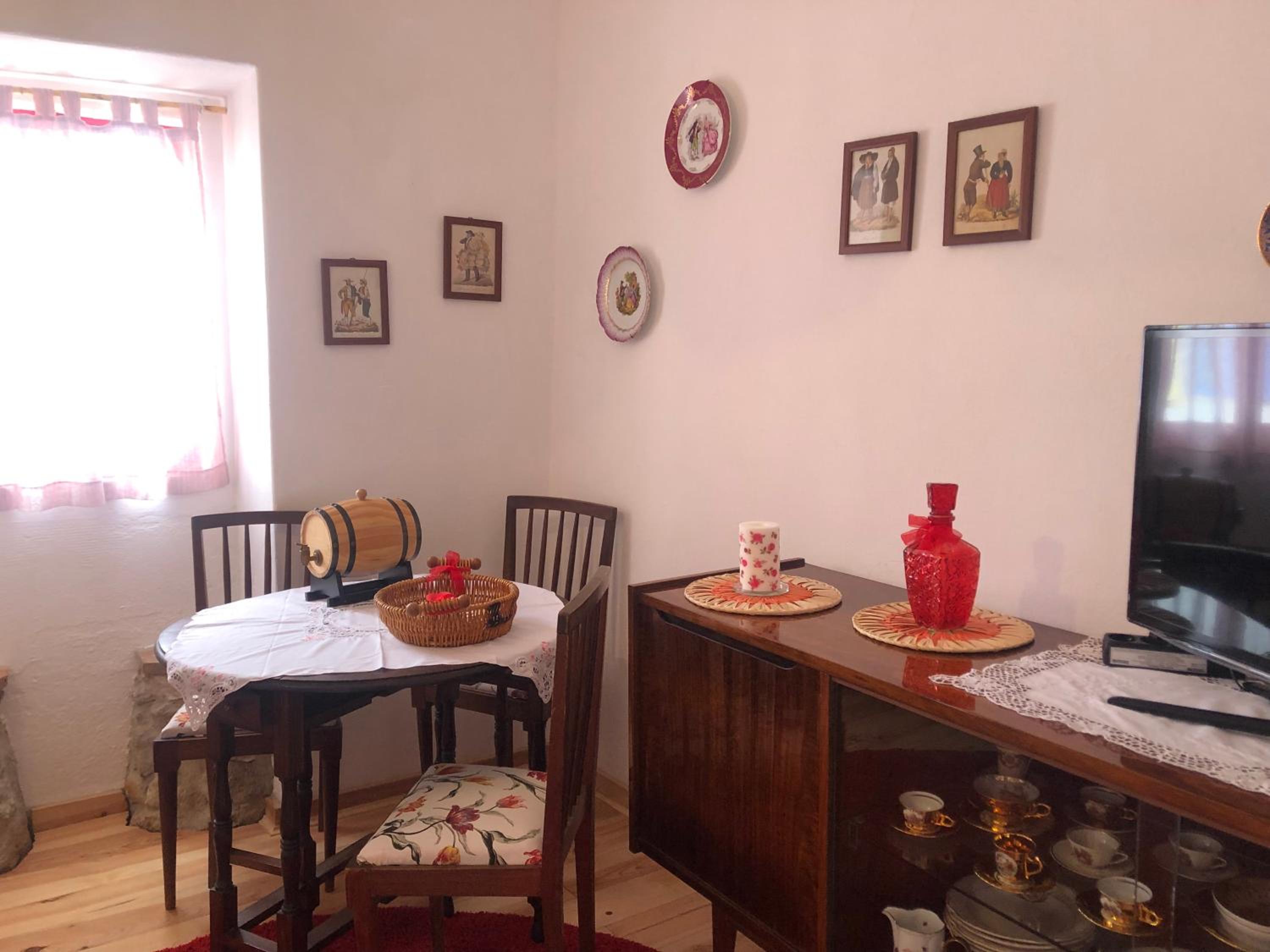 Two-Bedroom House - Photo 23