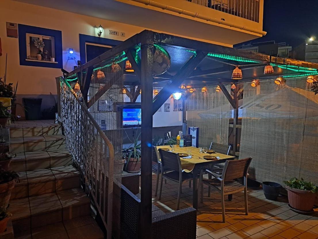 Suite with Balcony - Photo 10