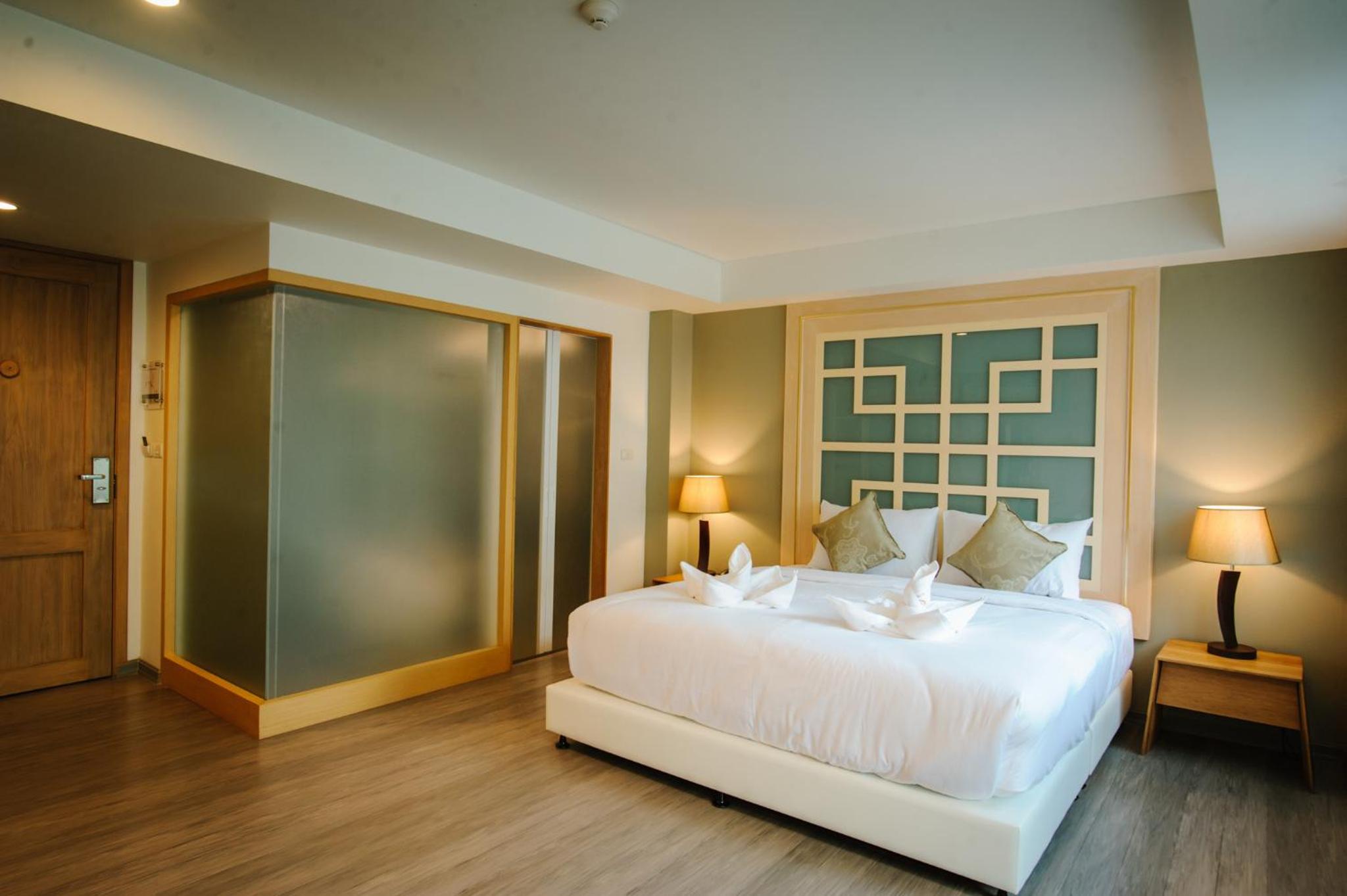 Deluxe Double Room - Photo 7
