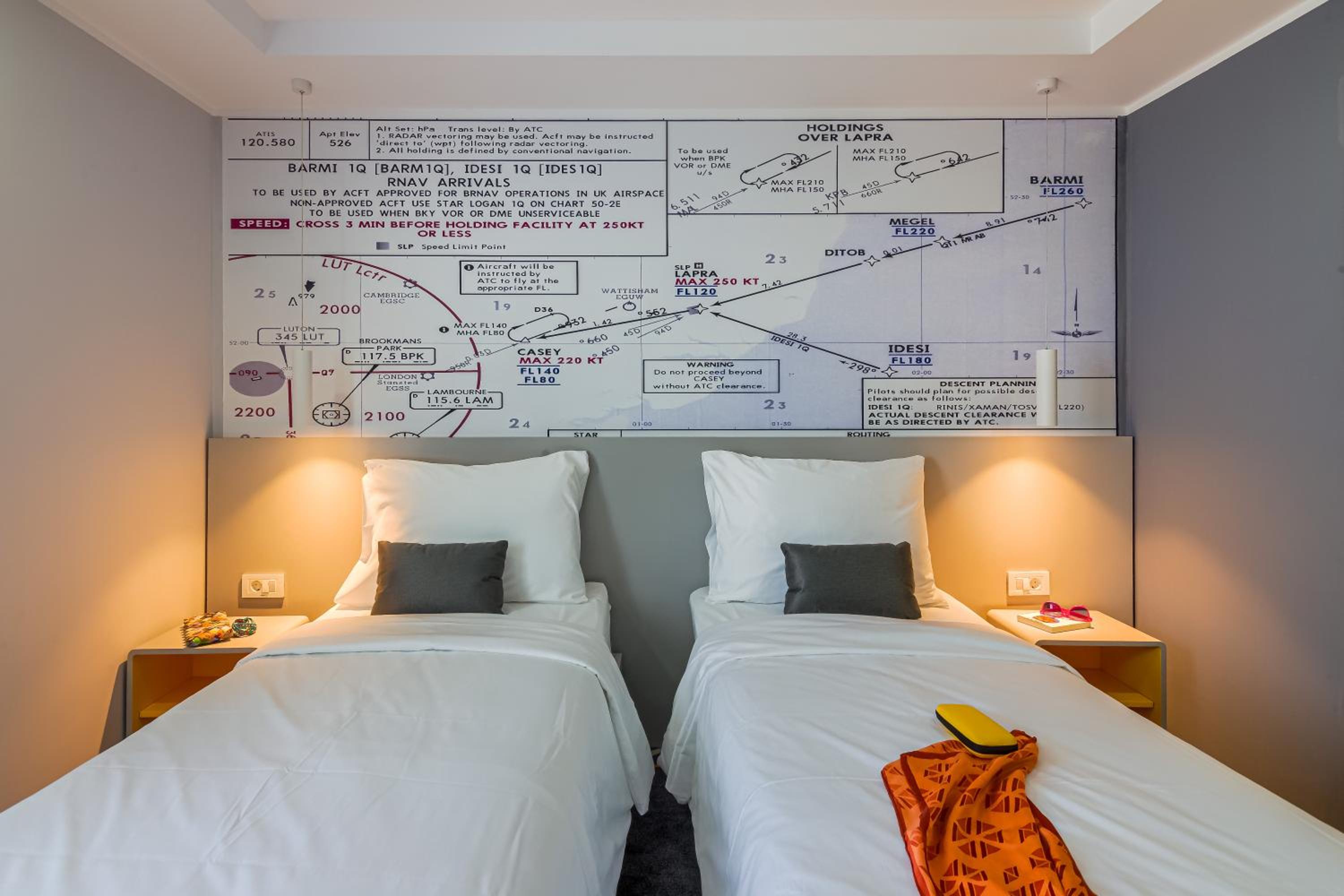 Standard Twin Room - Photo 5