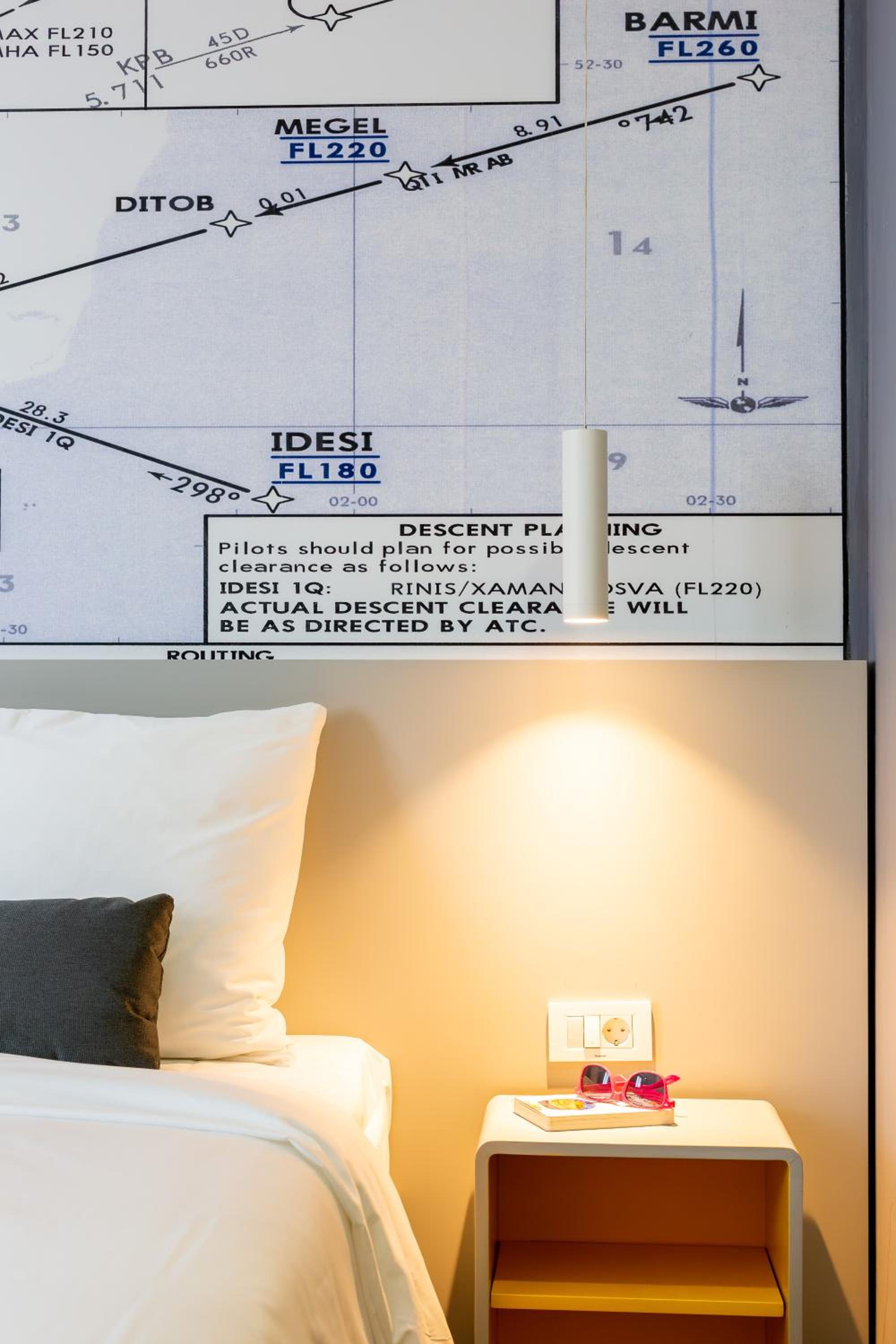 Standard Twin Room - Photo 7