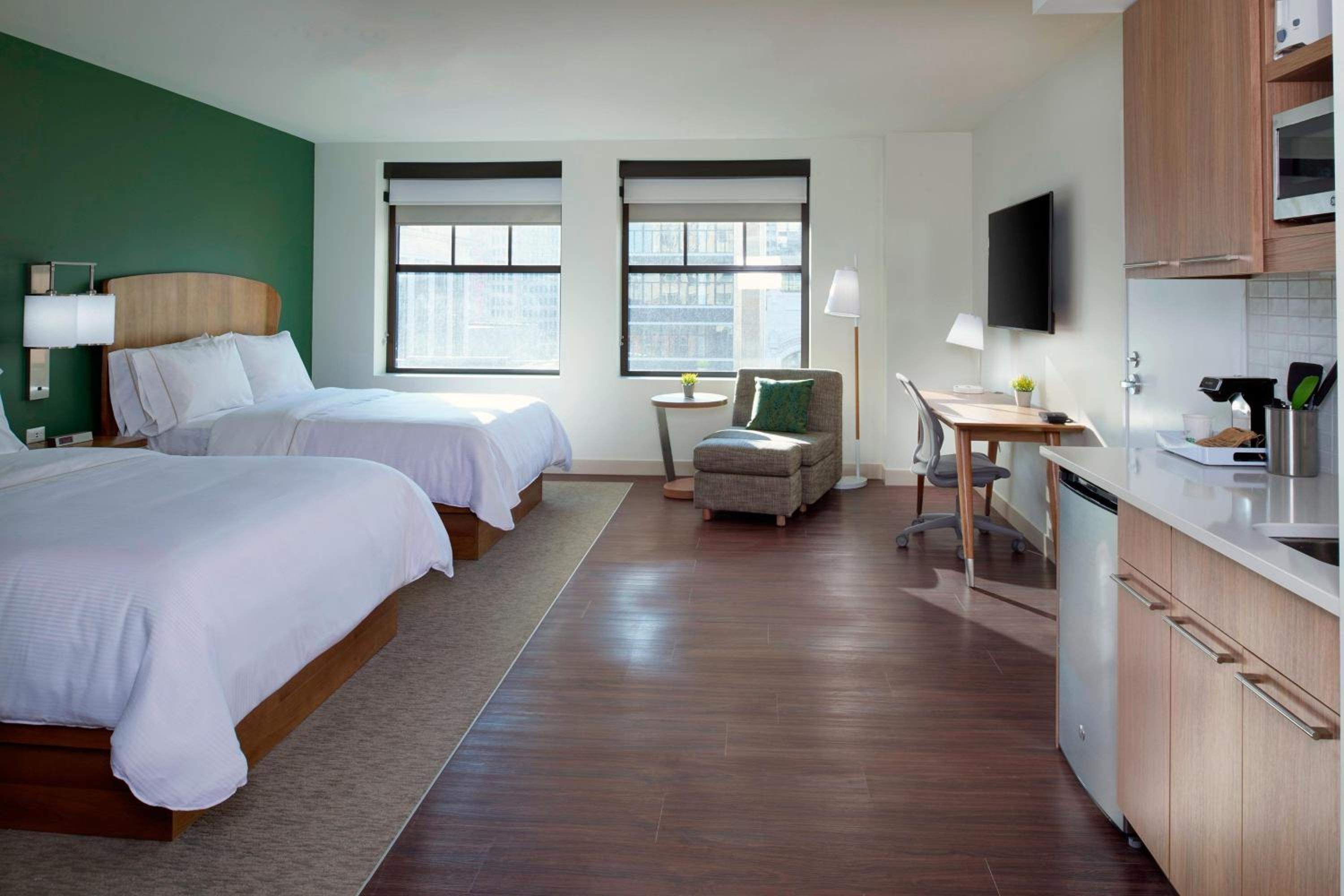 Standard Queen Room - Photo 1