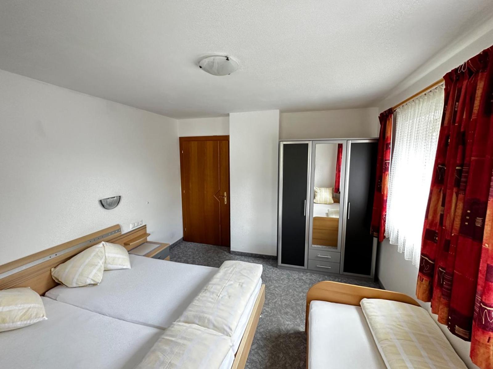 Three-Bedroom Apartment with Balcony photo 1