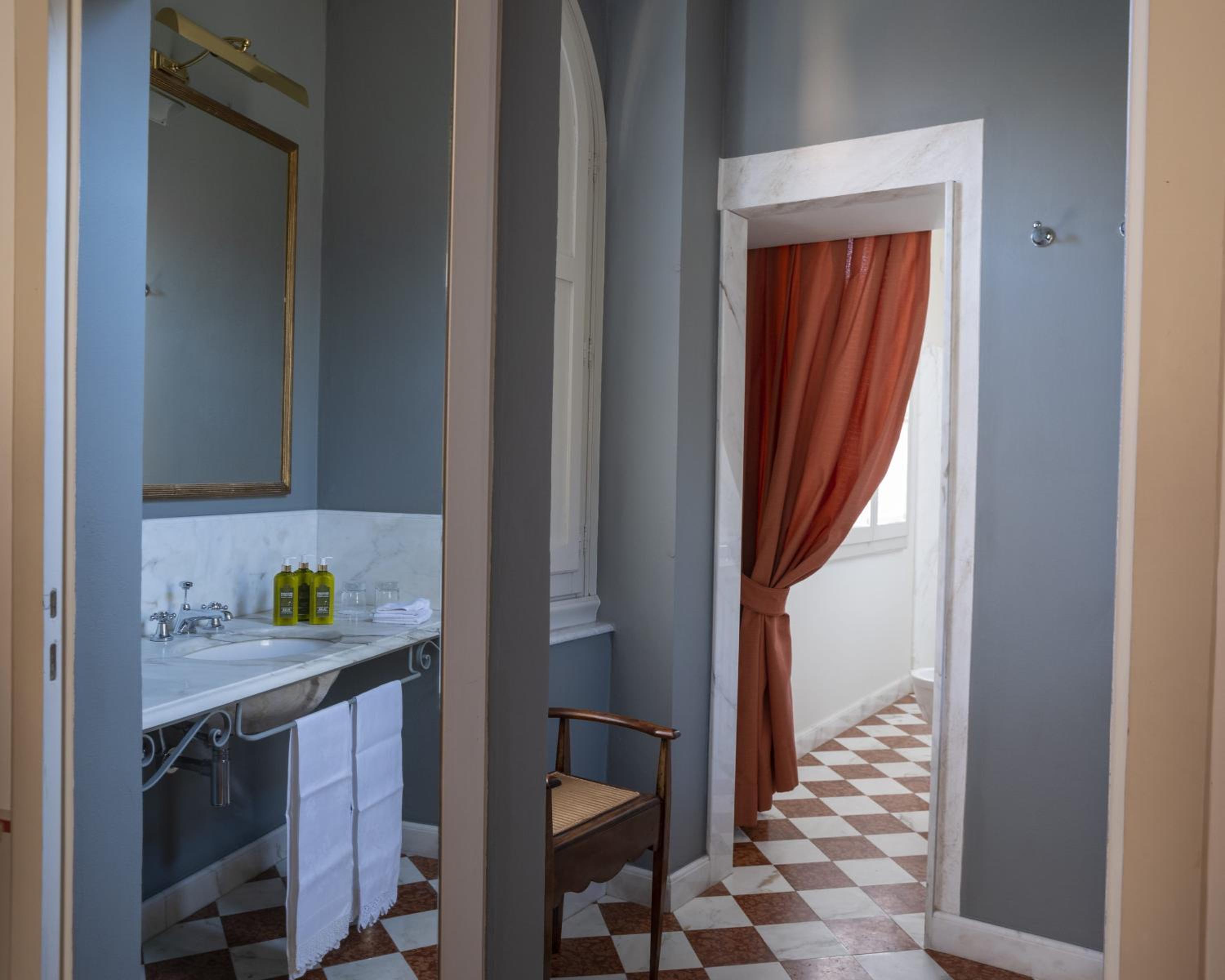 Classic Double Room - Photo 2