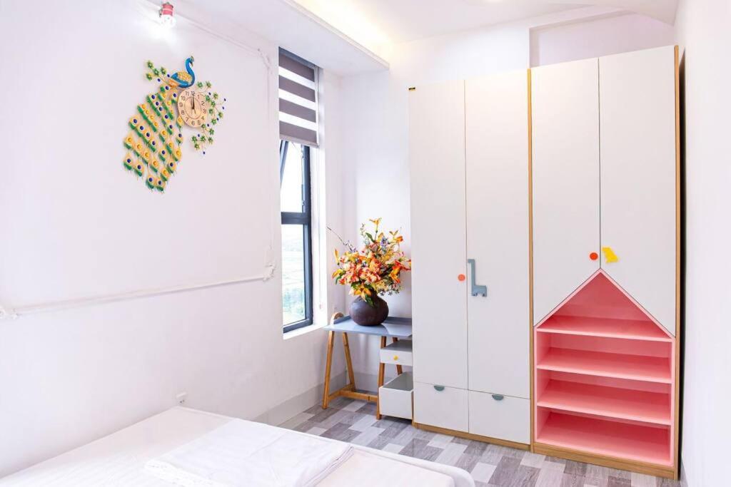 Three-Bedroom Apartment photo 1