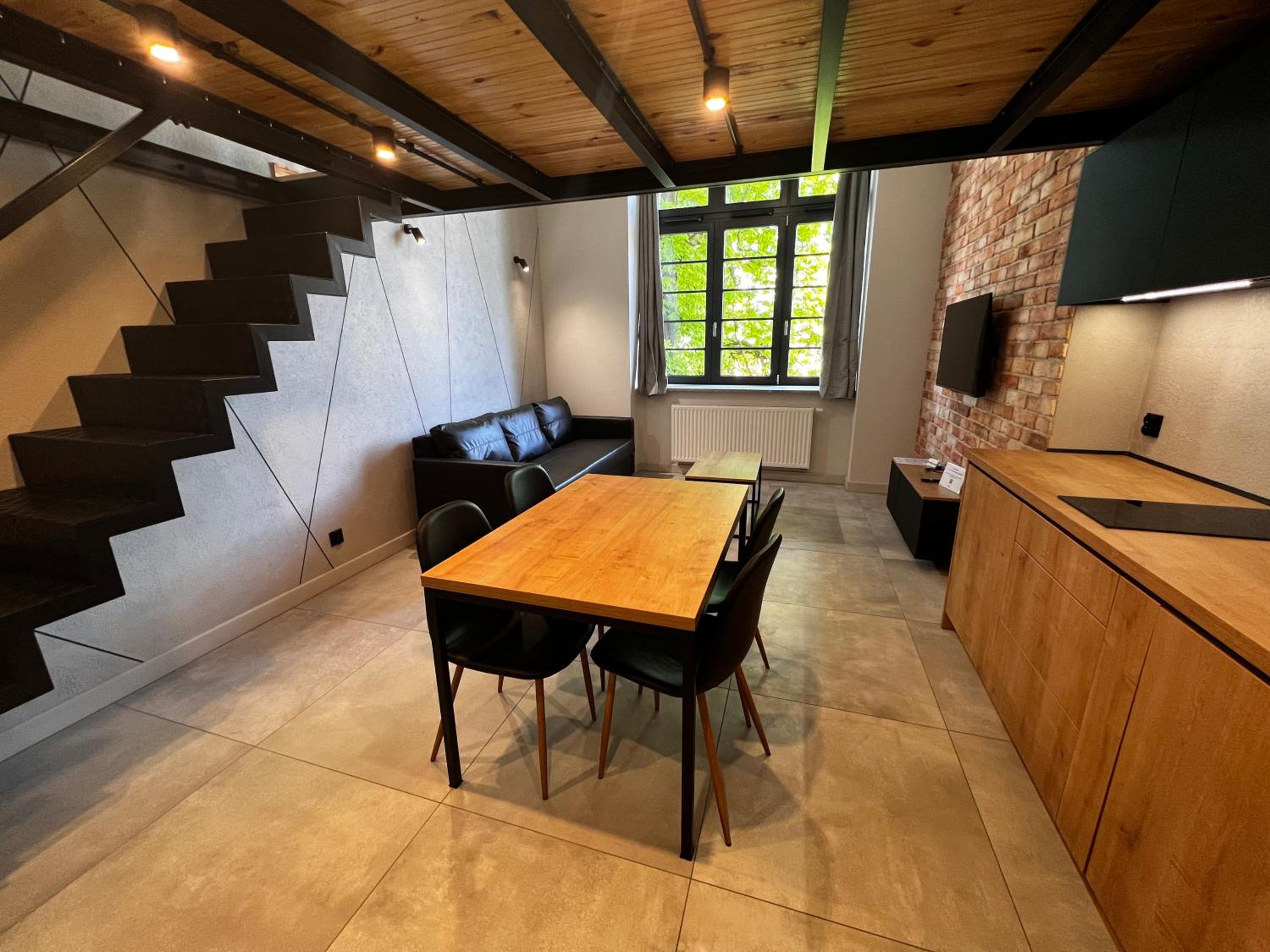 Executive Suite photo 1