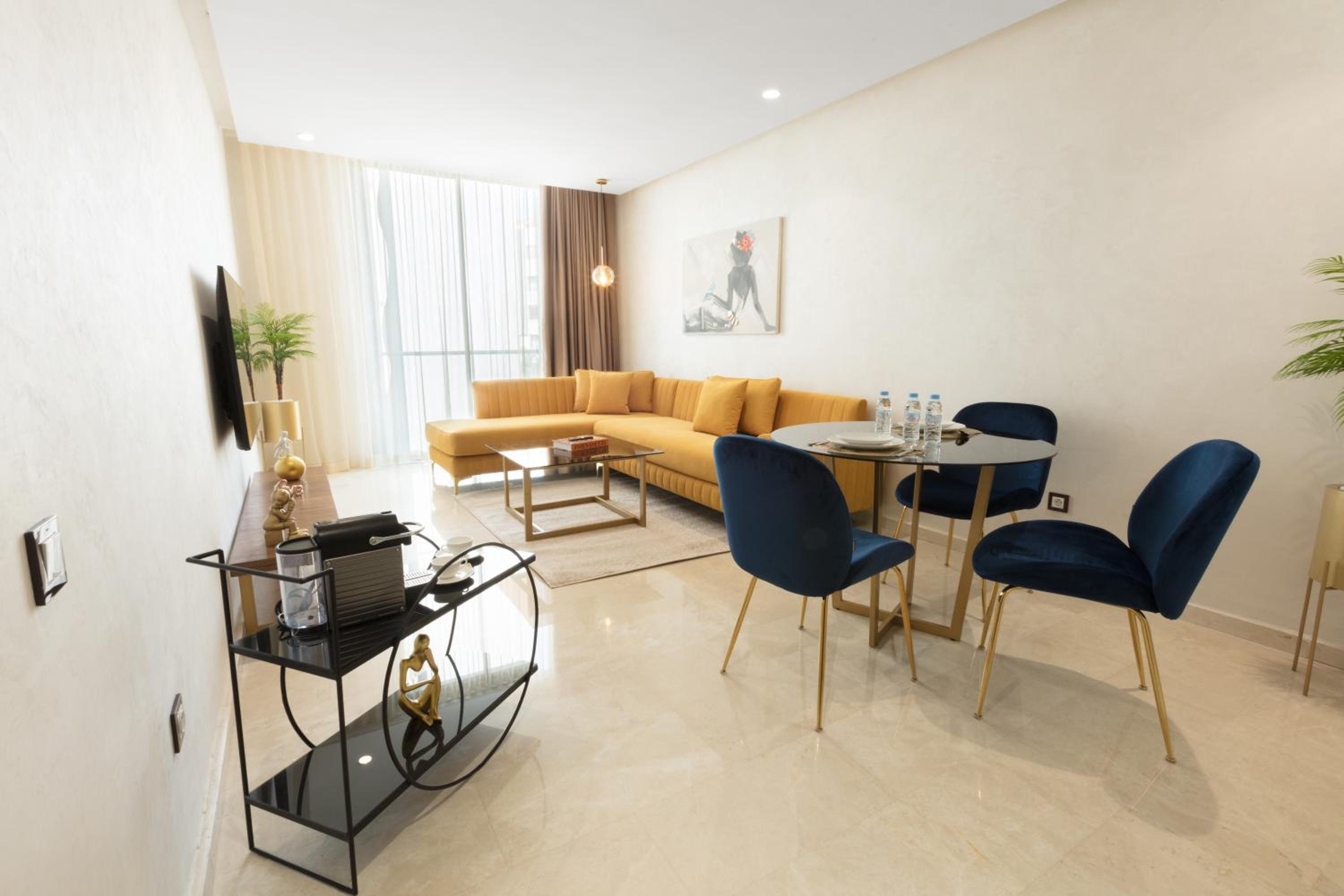 Apartment With Terrace photo 3
