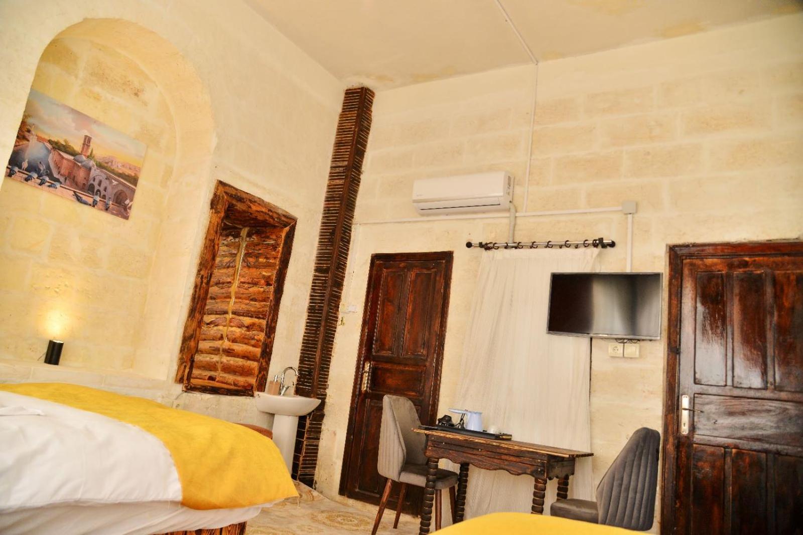 Standard Triple Room - Photo 3