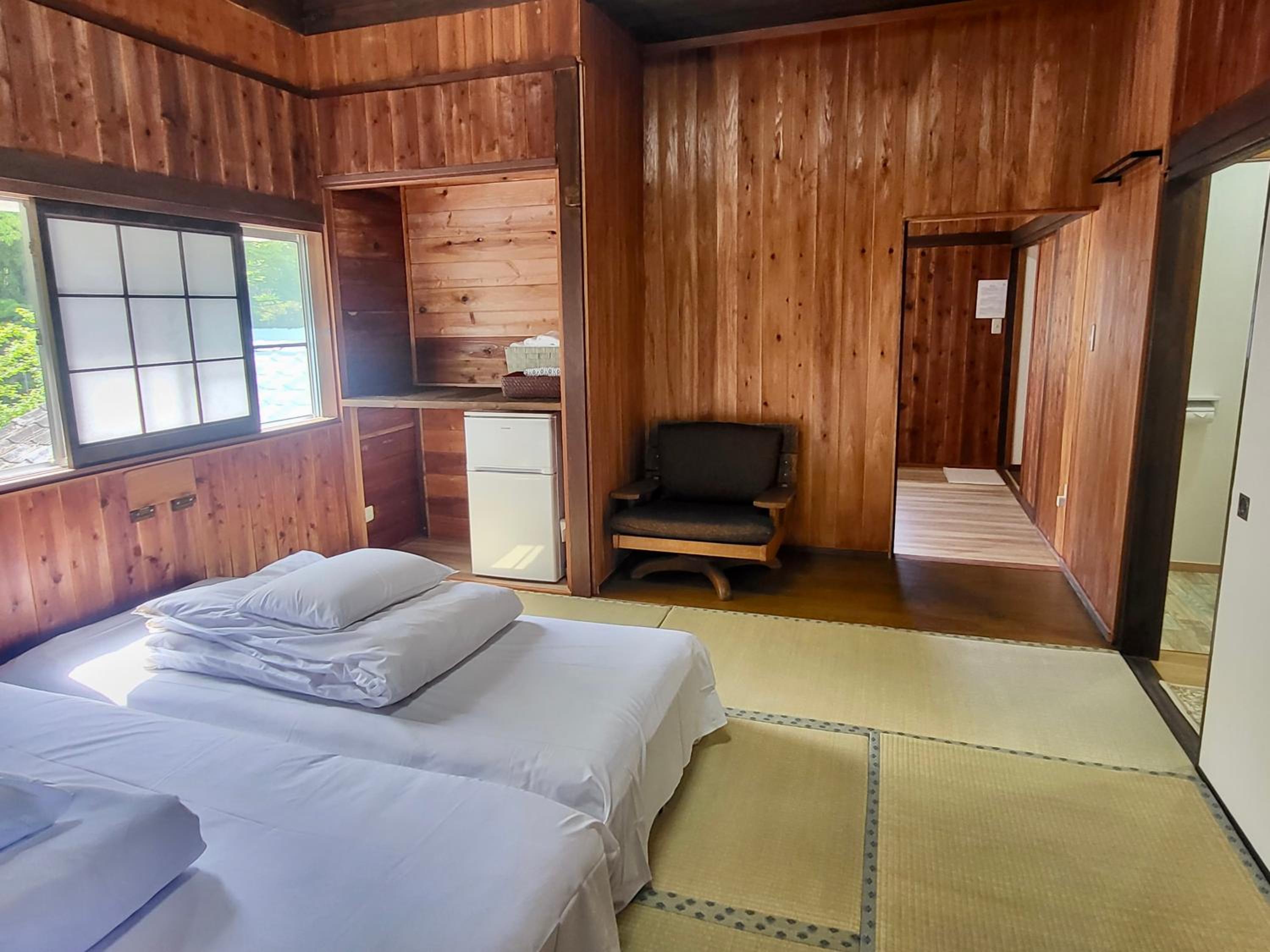 Family Room with Private Bathroom photo 1