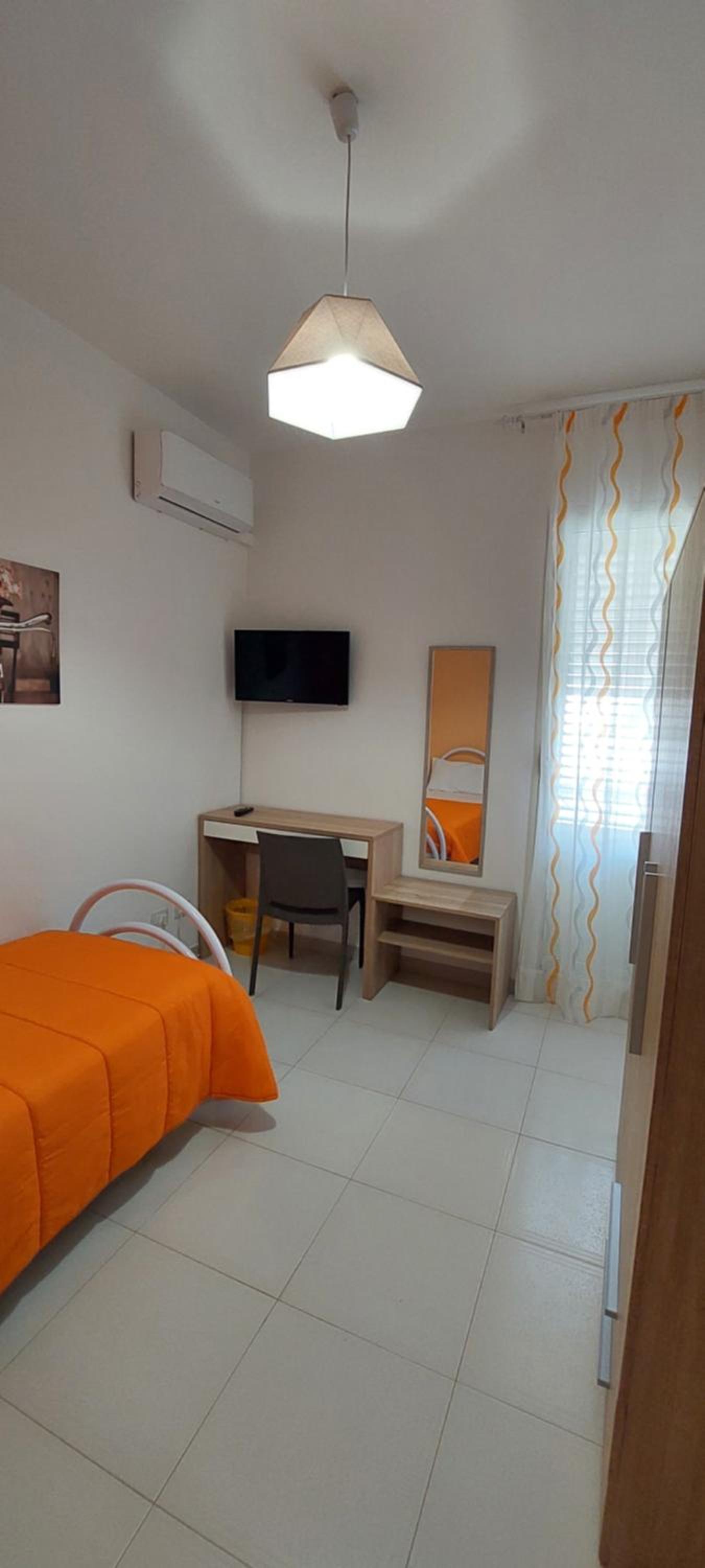 Single Room photo 3