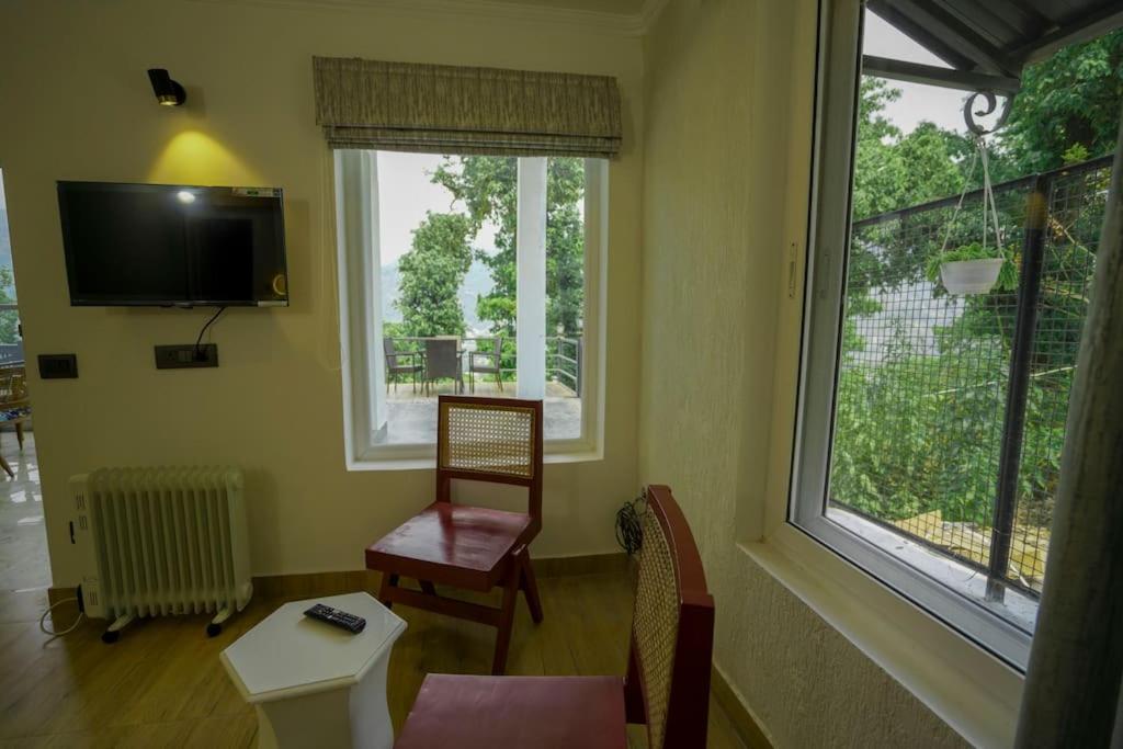 Three-Bedroom House photo 1