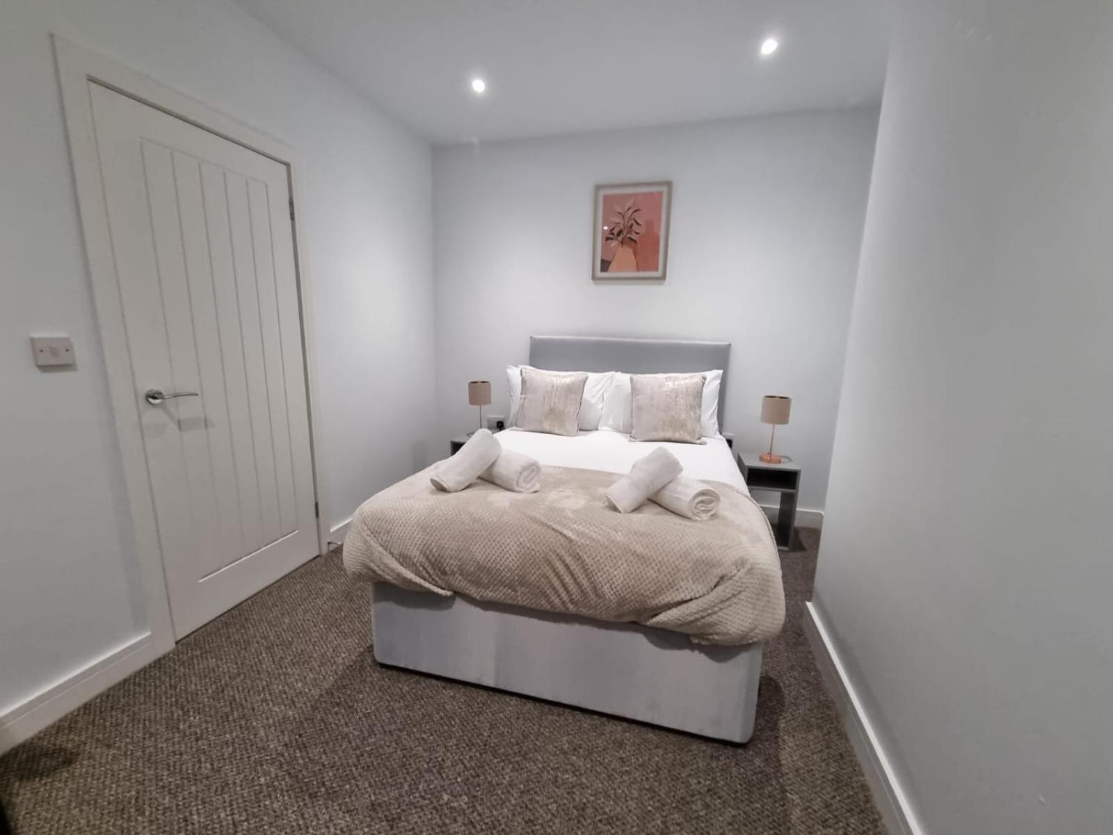 Four-Bedroom House photo 2