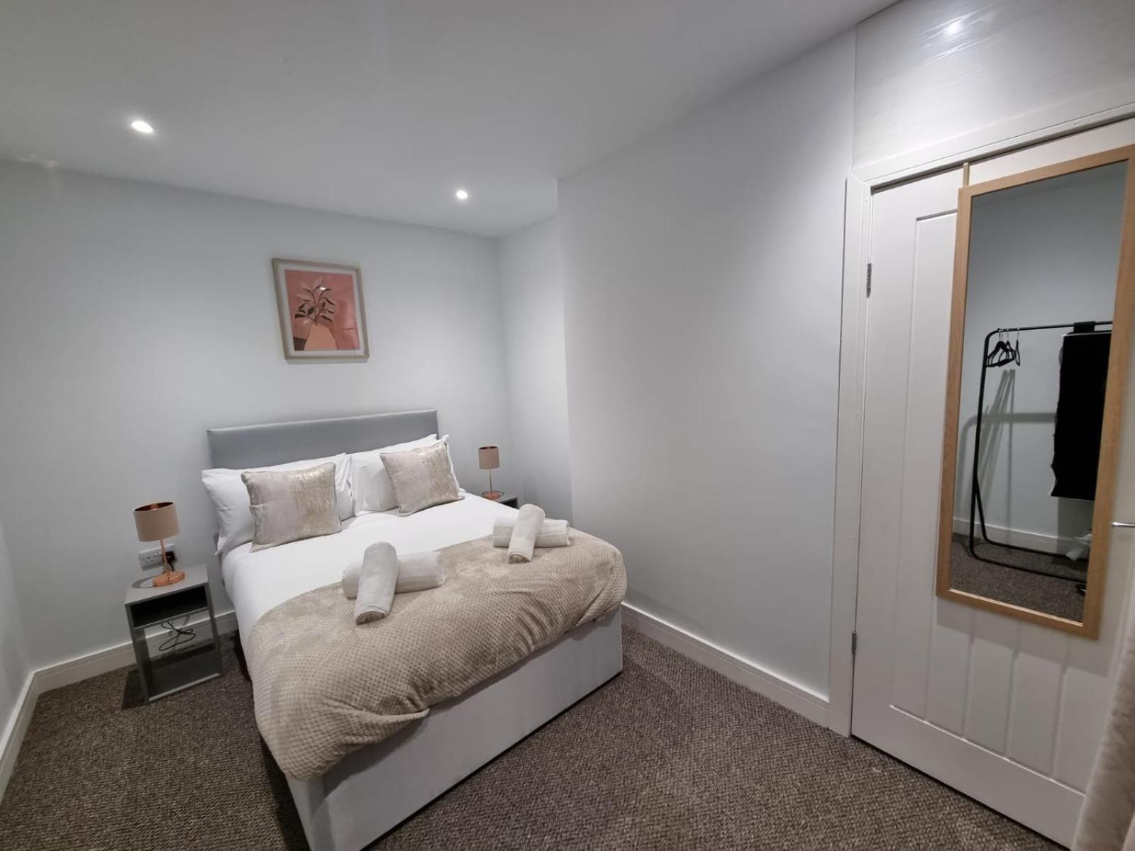 Four-Bedroom House photo 3